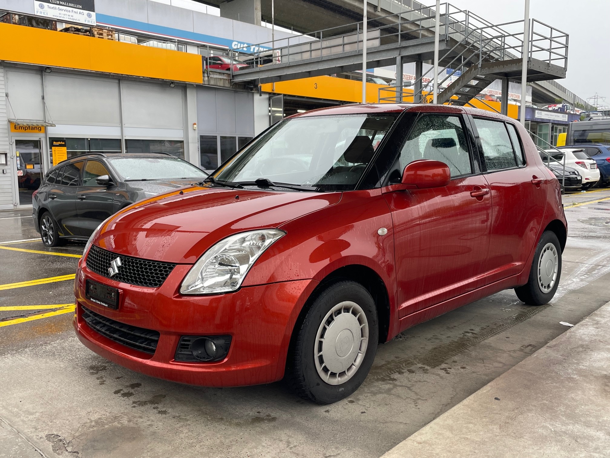 SUZUKI Swift 1.3i 16V GL Top 4x4