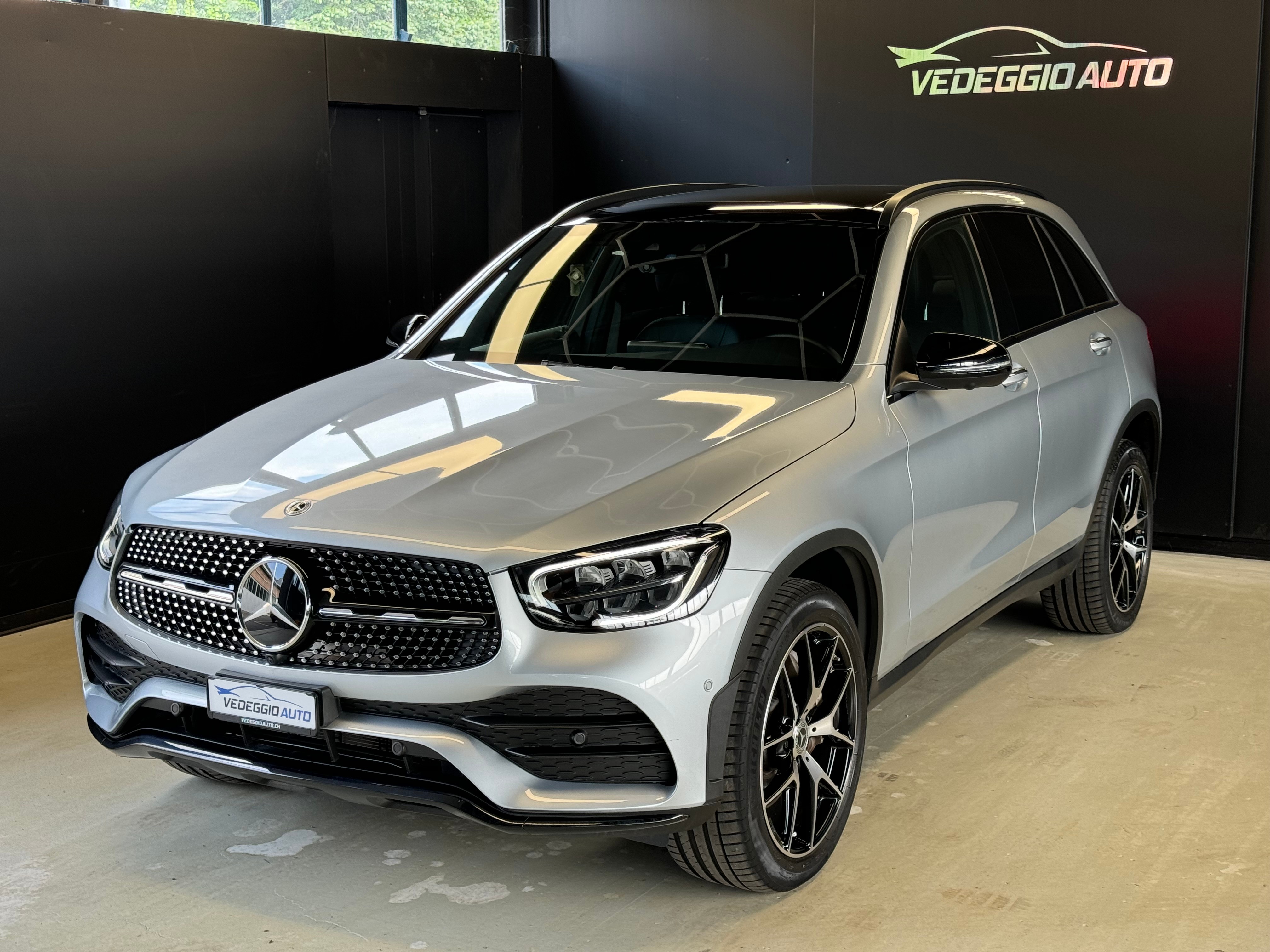 MERCEDES-BENZ GLC 300 de AMG Line 4Matic 9G-Tronic