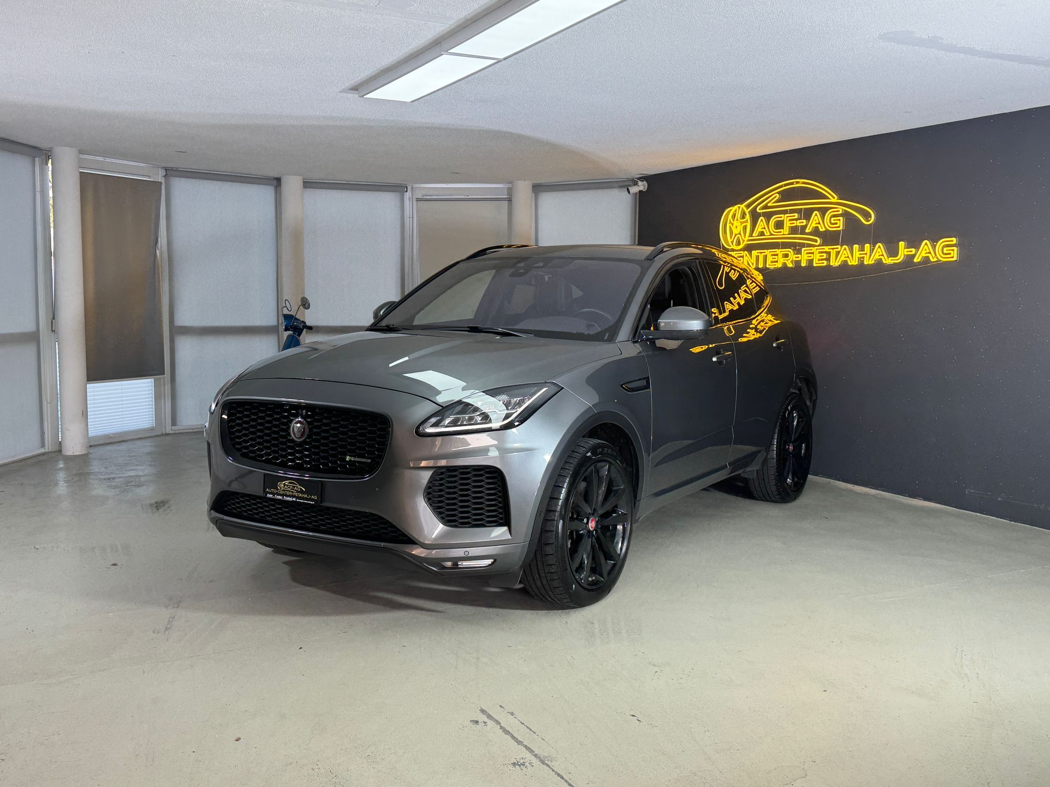 JAGUAR E-Pace 2.0 P300 R-Dynamic HSE AWD Automatik