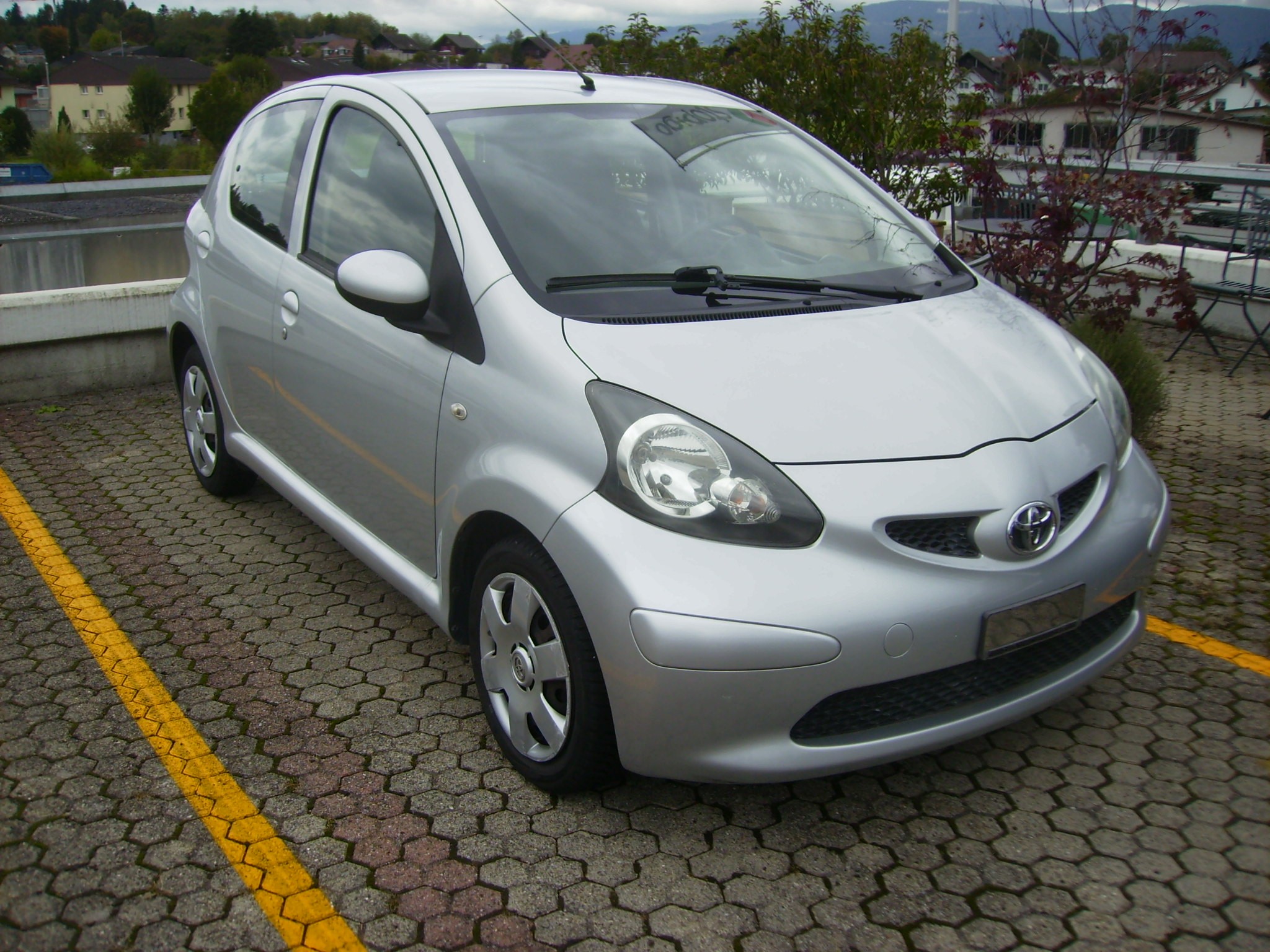 TOYOTA Aygo 1.0 Linea Terra