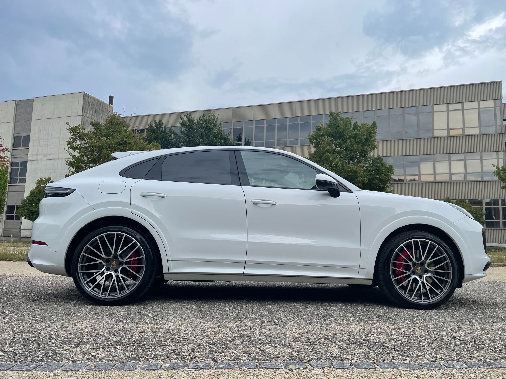 PORSCHE Cayenne GTS Coupé