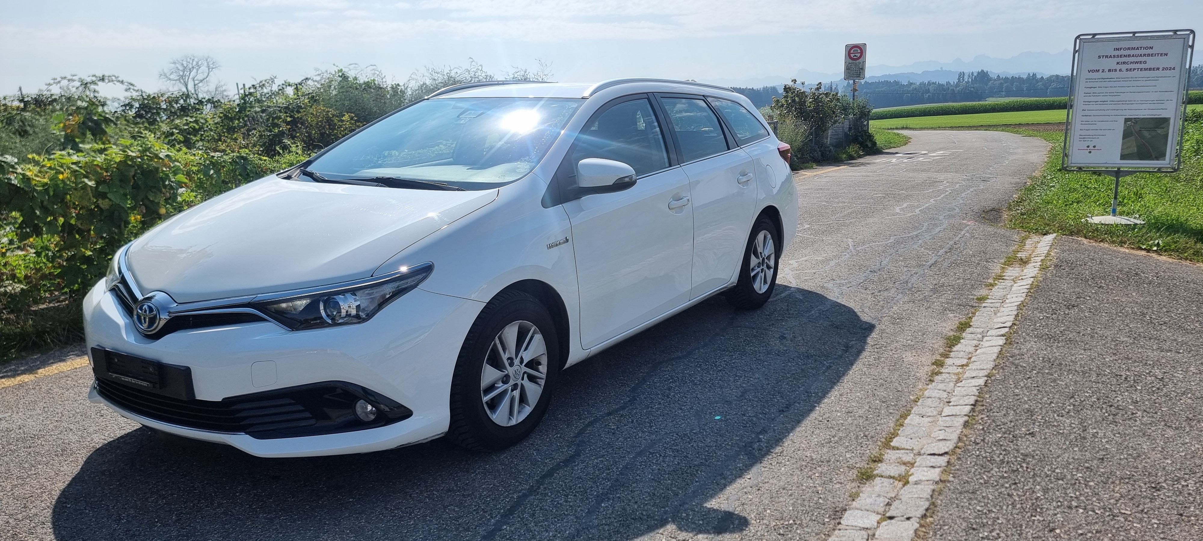 TOYOTA Auris Touring Sports 1.8 HSD Luna e-CVT