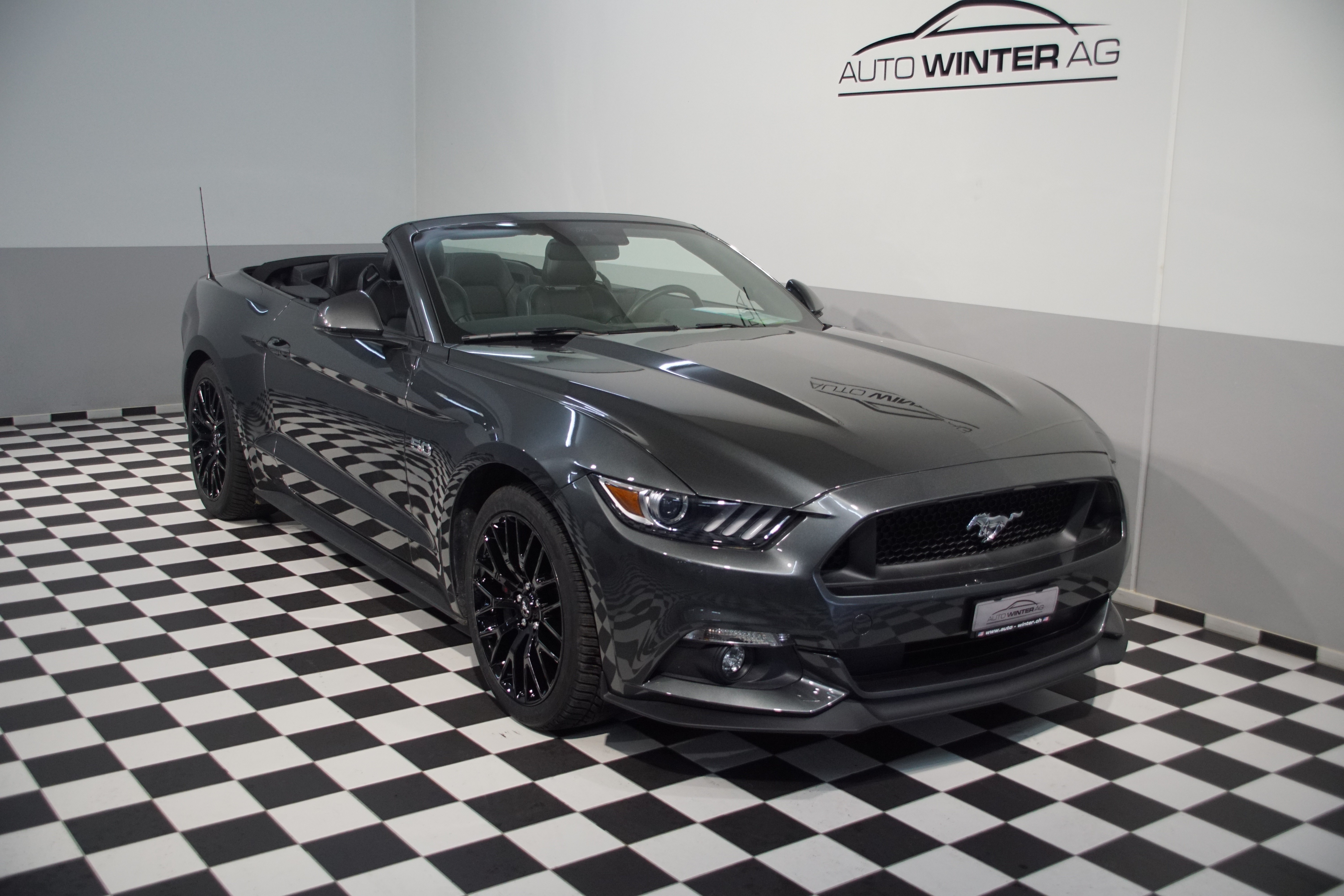 FORD Mustang Convertible 5.0 V8 GT Automat