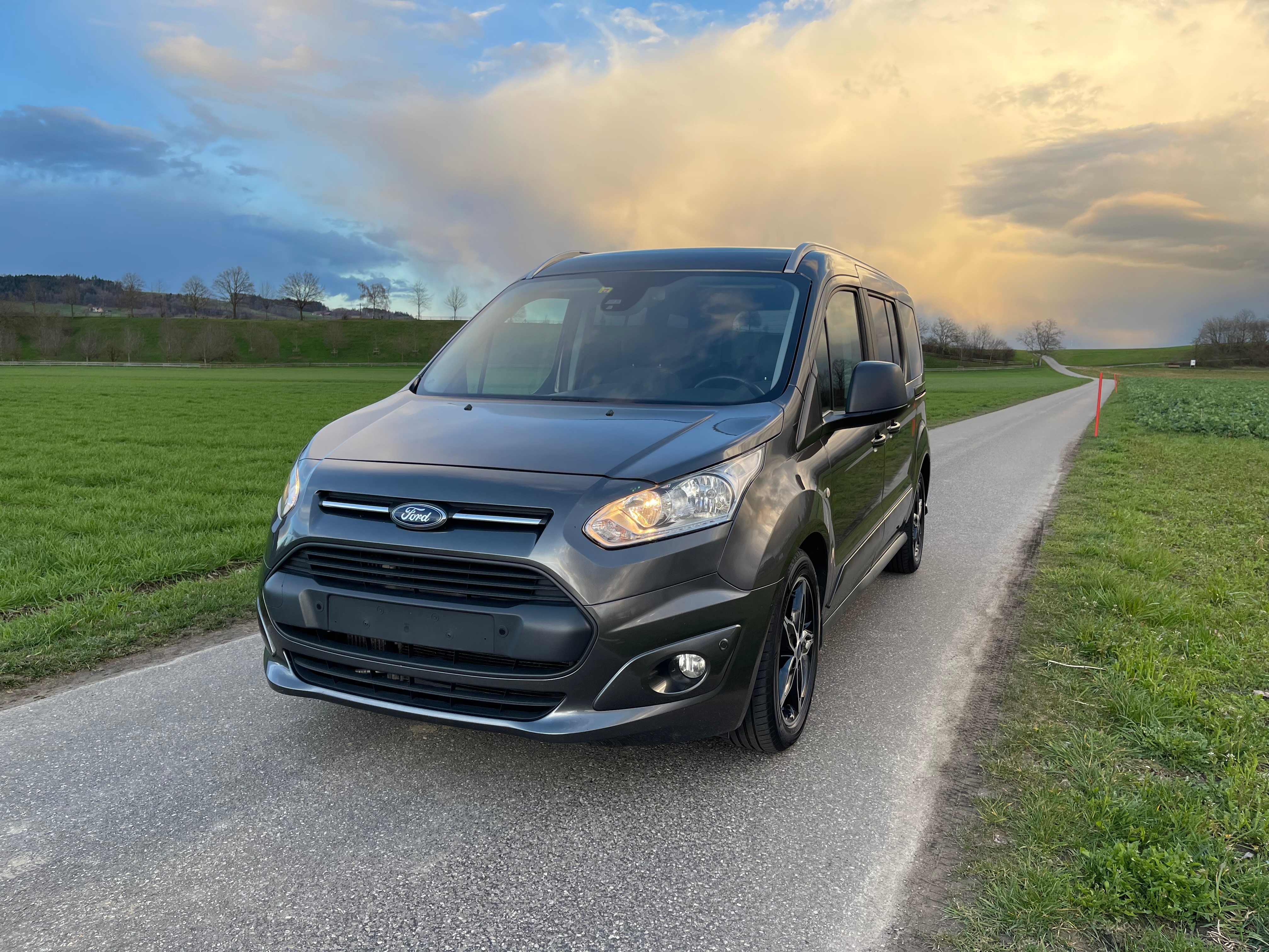 FORD TOURNEO CONNECT