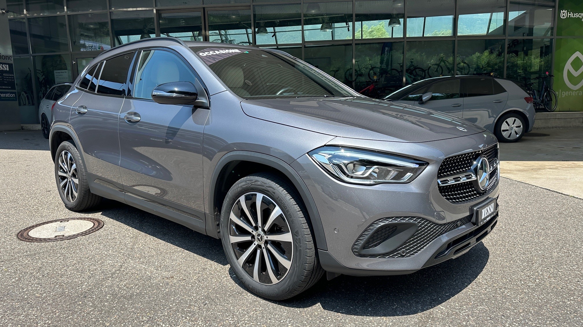 MERCEDES-BENZ GLA 180 Progressive 7G-DCT