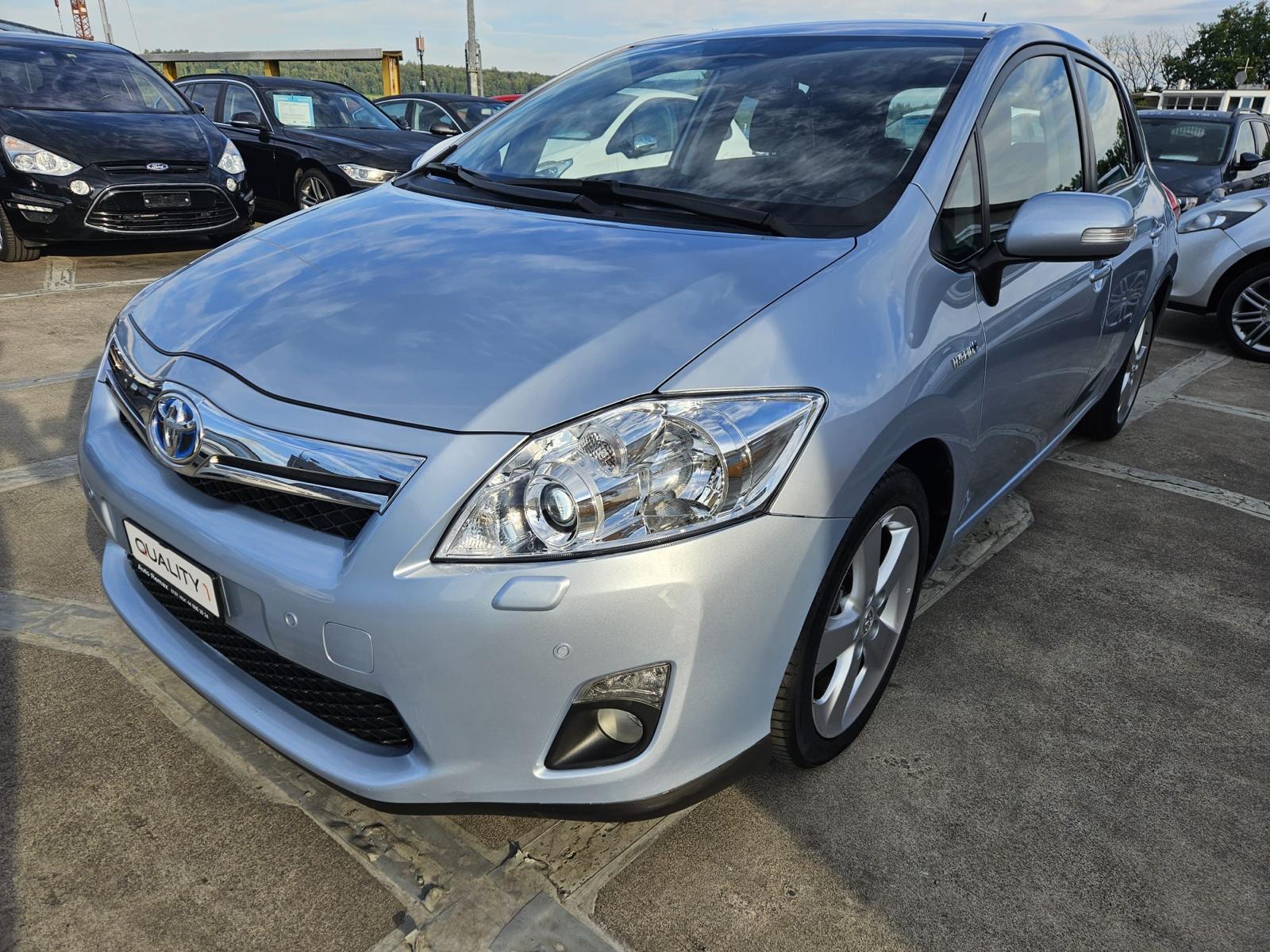 TOYOTA Auris 1.8 16V HSD Linea Sol