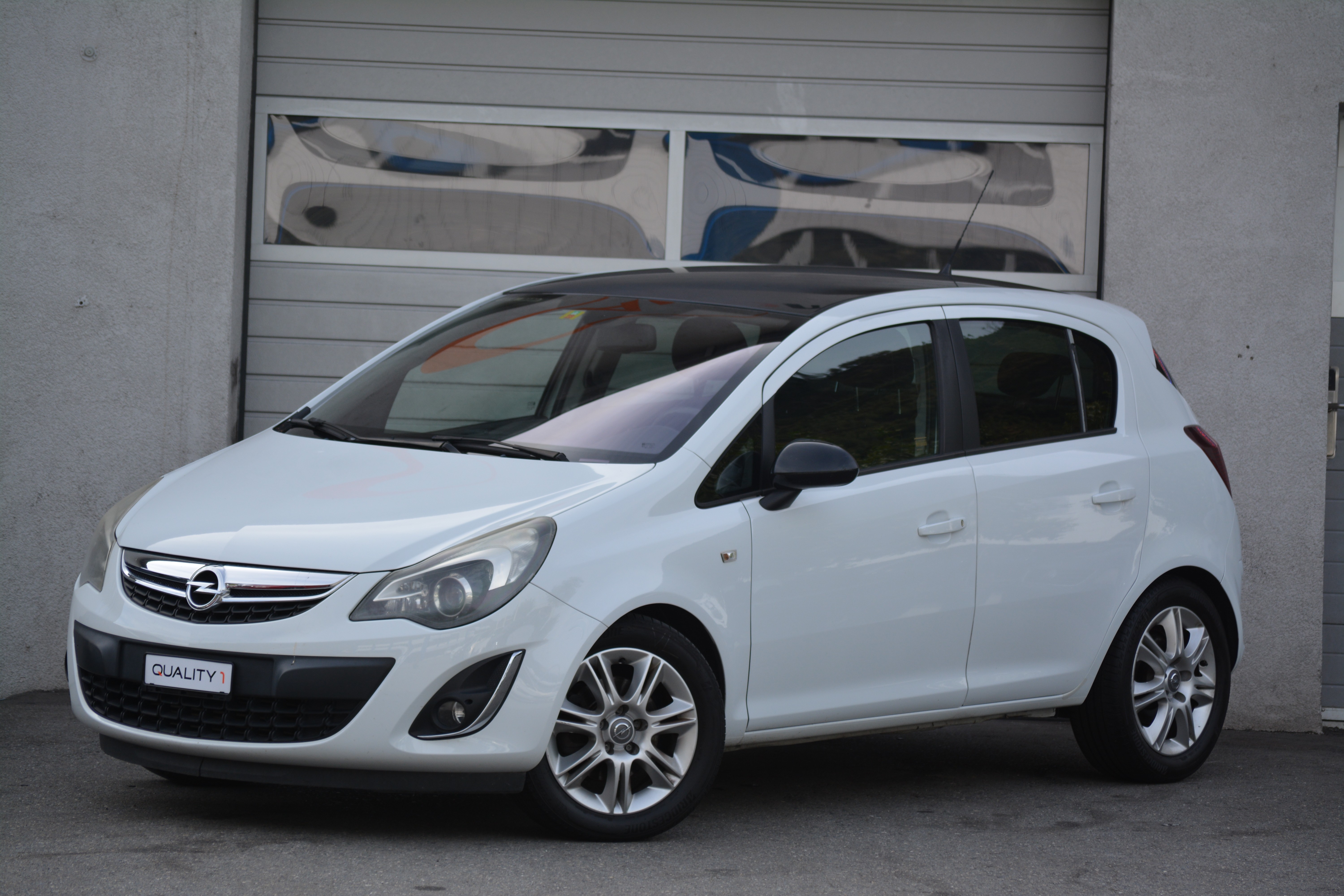 OPEL Corsa 1.4 Turbo Color Edition