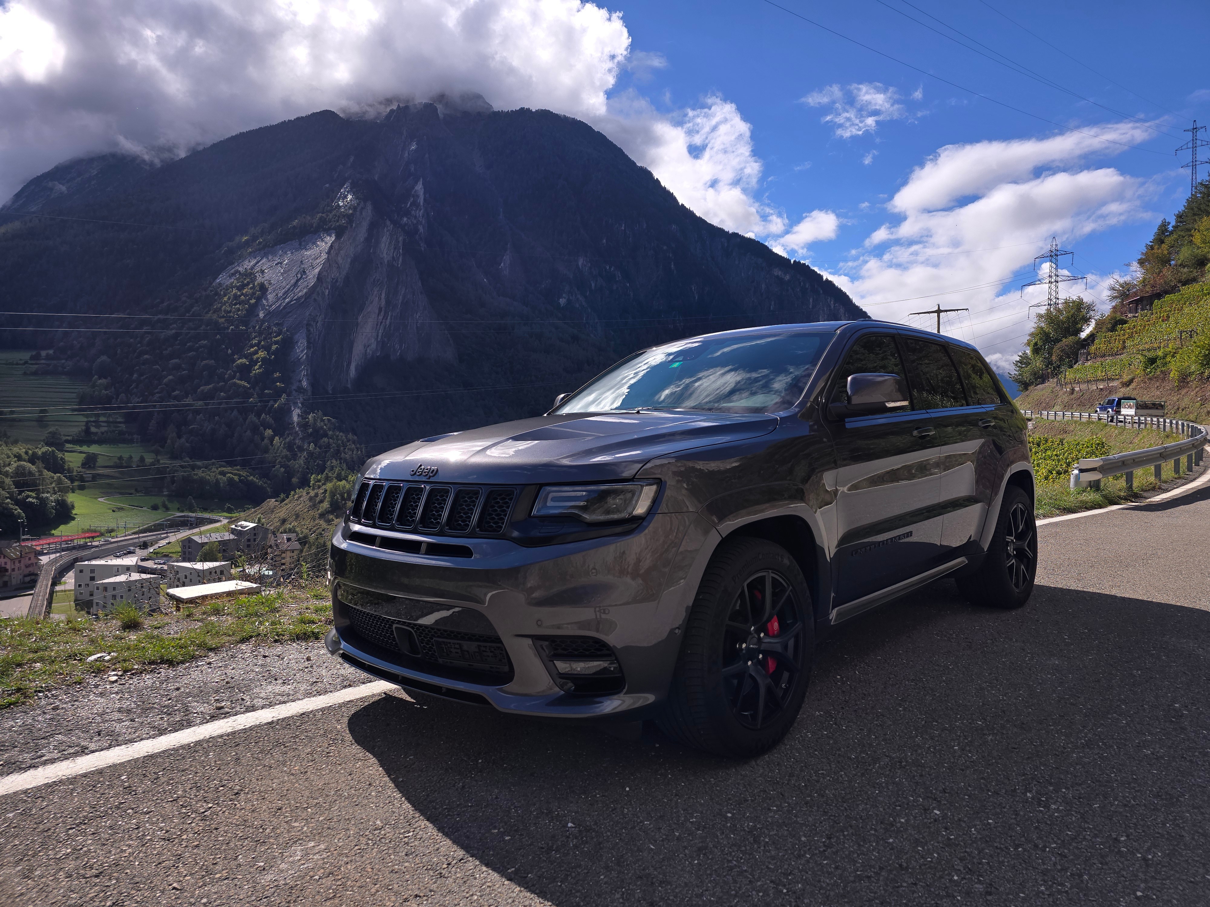 JEEP Grand Cherokee 6.4 V8 HEMI SRT8 Automatic