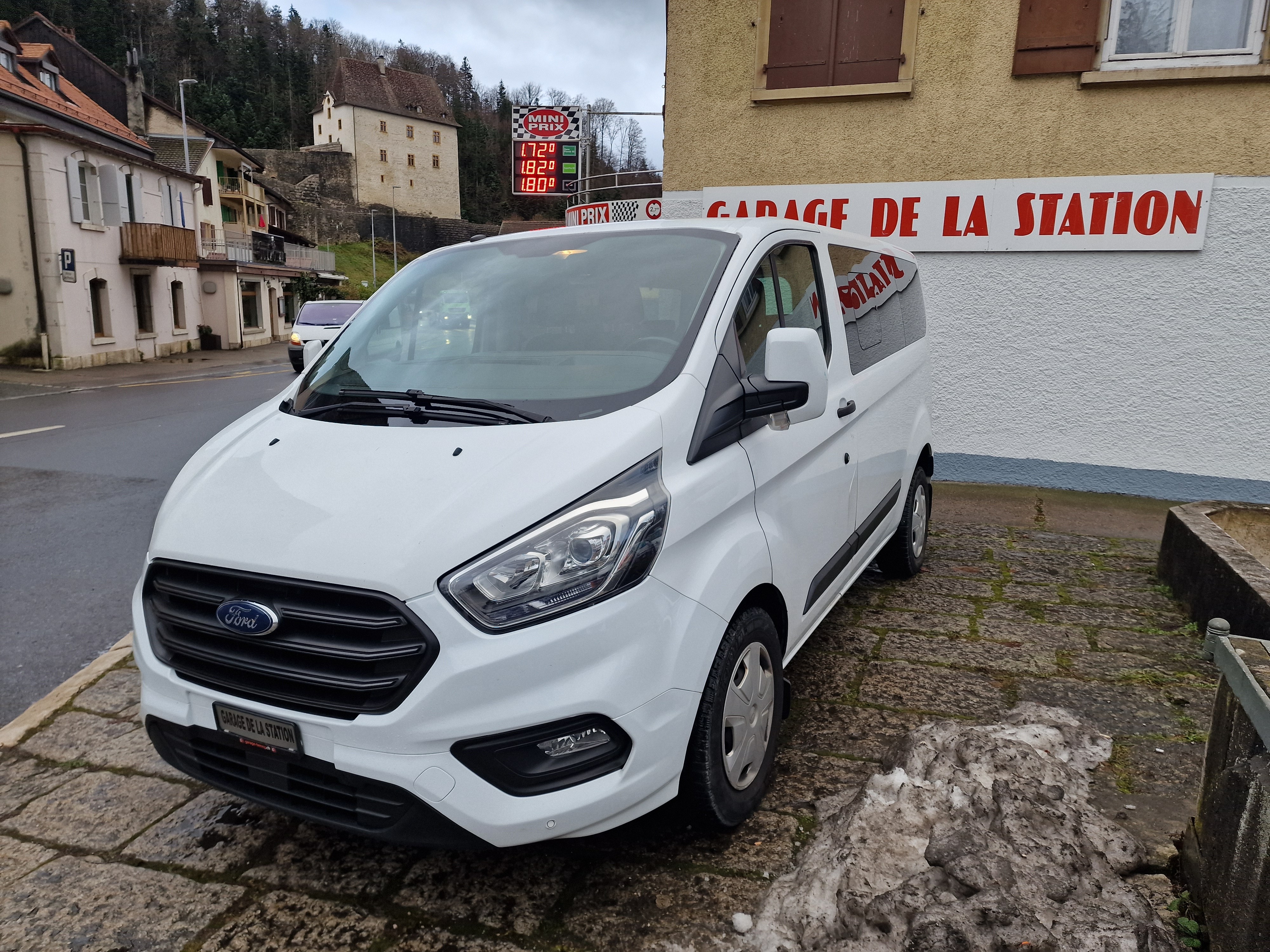 FORD Transit Custom 320 L1H1 Ambiente