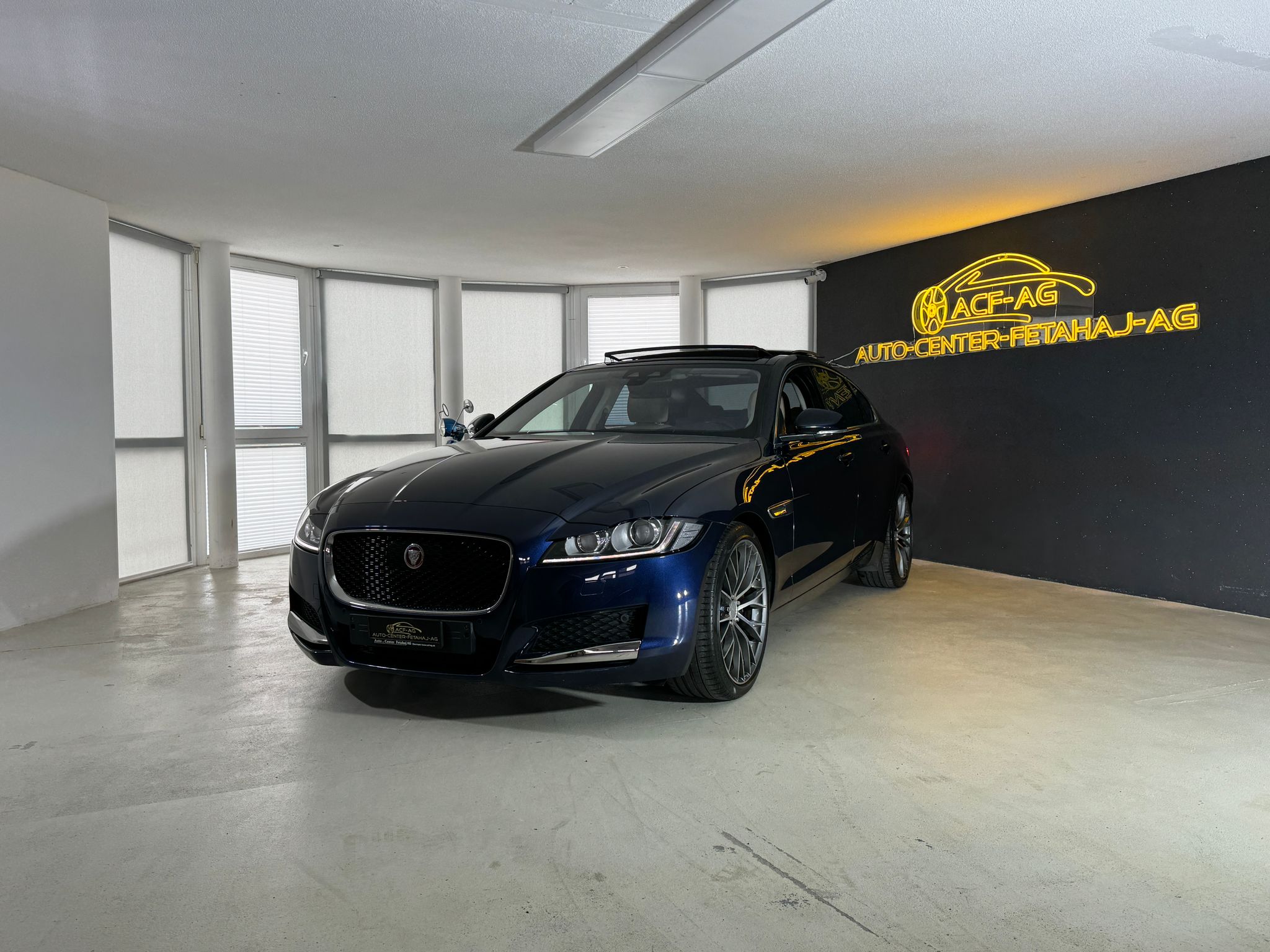 JAGUAR XF 30d Portfolio Automatic