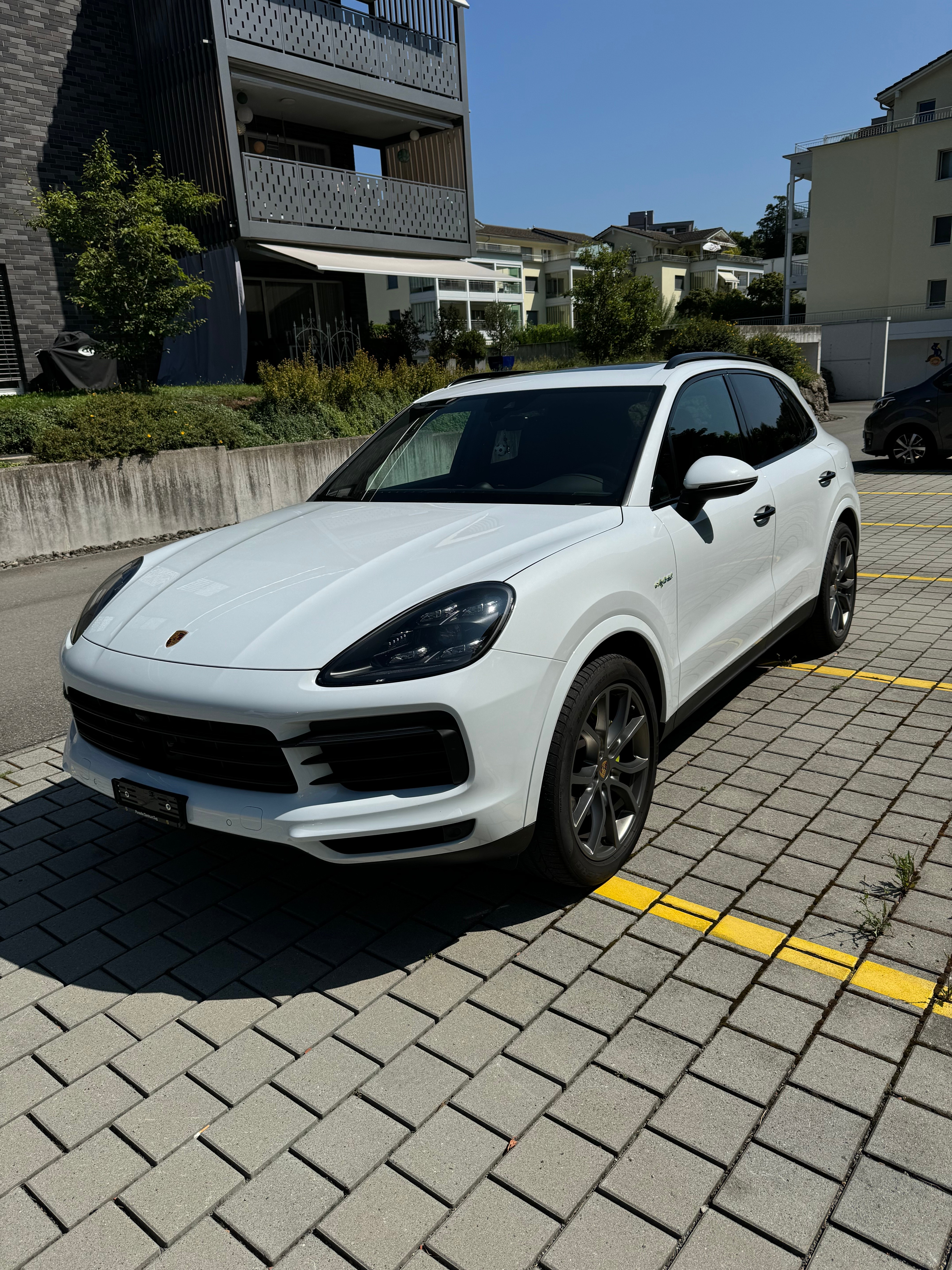 PORSCHE Cayenne E-Hybrid