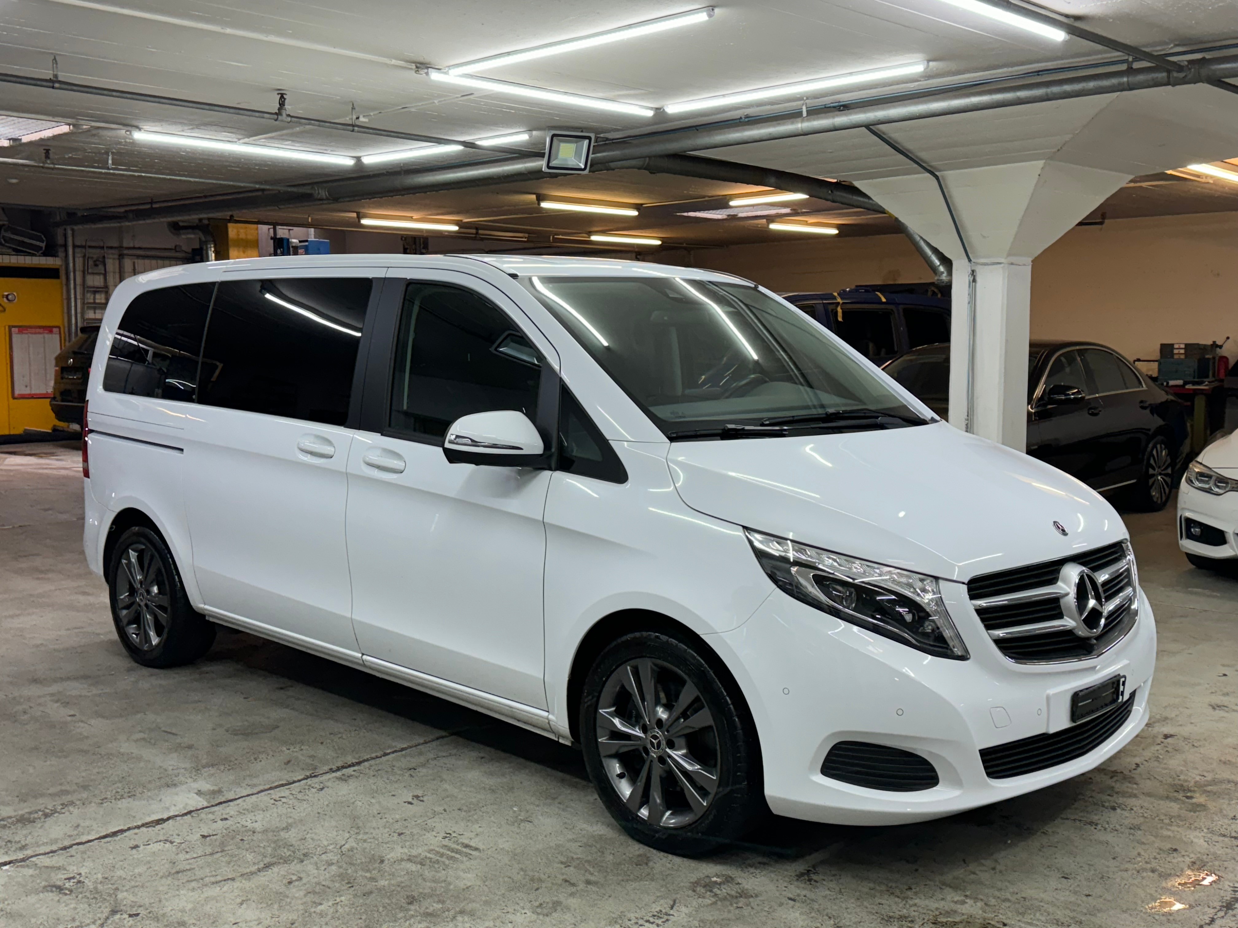 MERCEDES-BENZ V 220 d kompakt 7G-Tronic