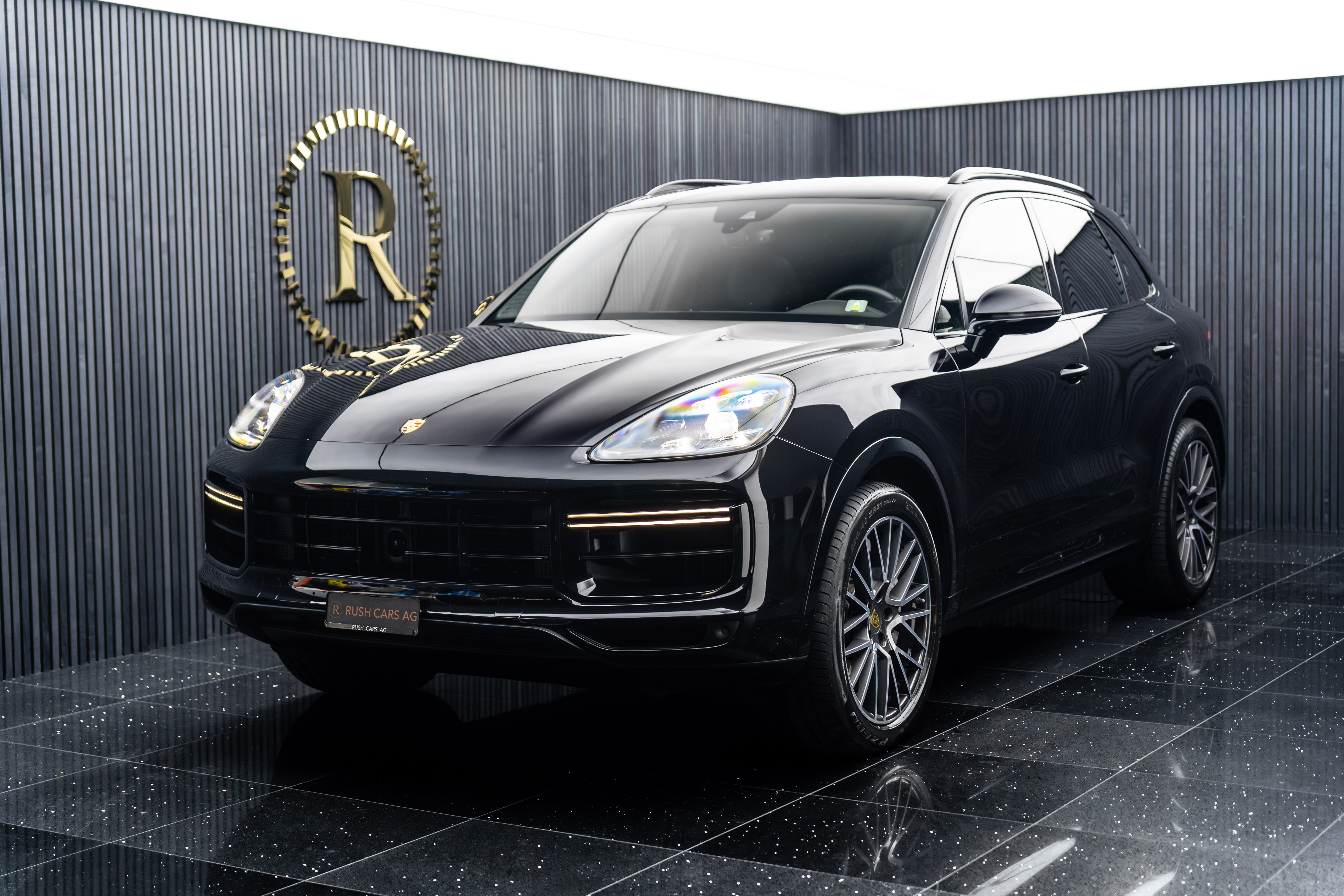 PORSCHE Cayenne Turbo