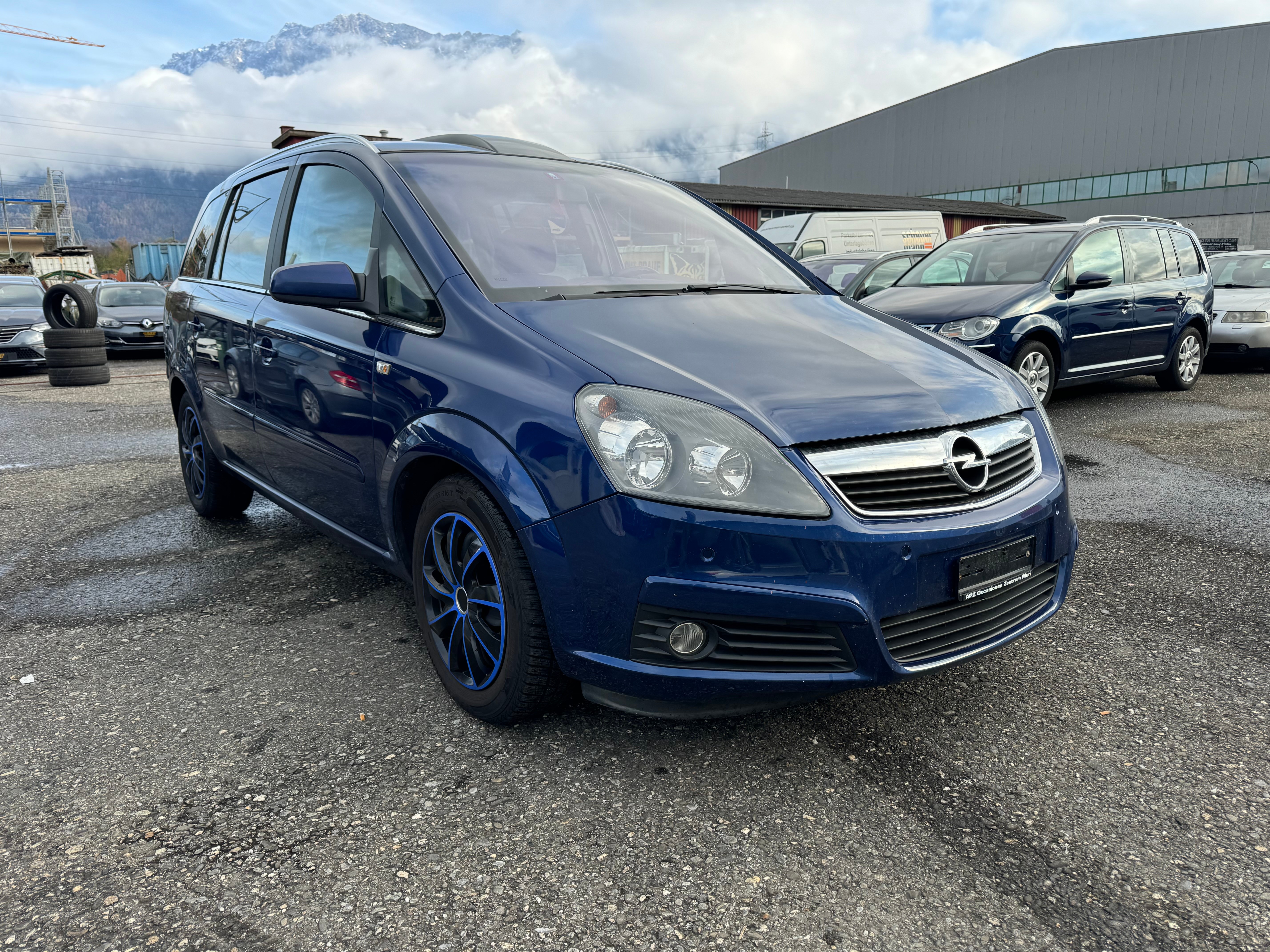 OPEL Zafira 2.2i 16V Enjoy