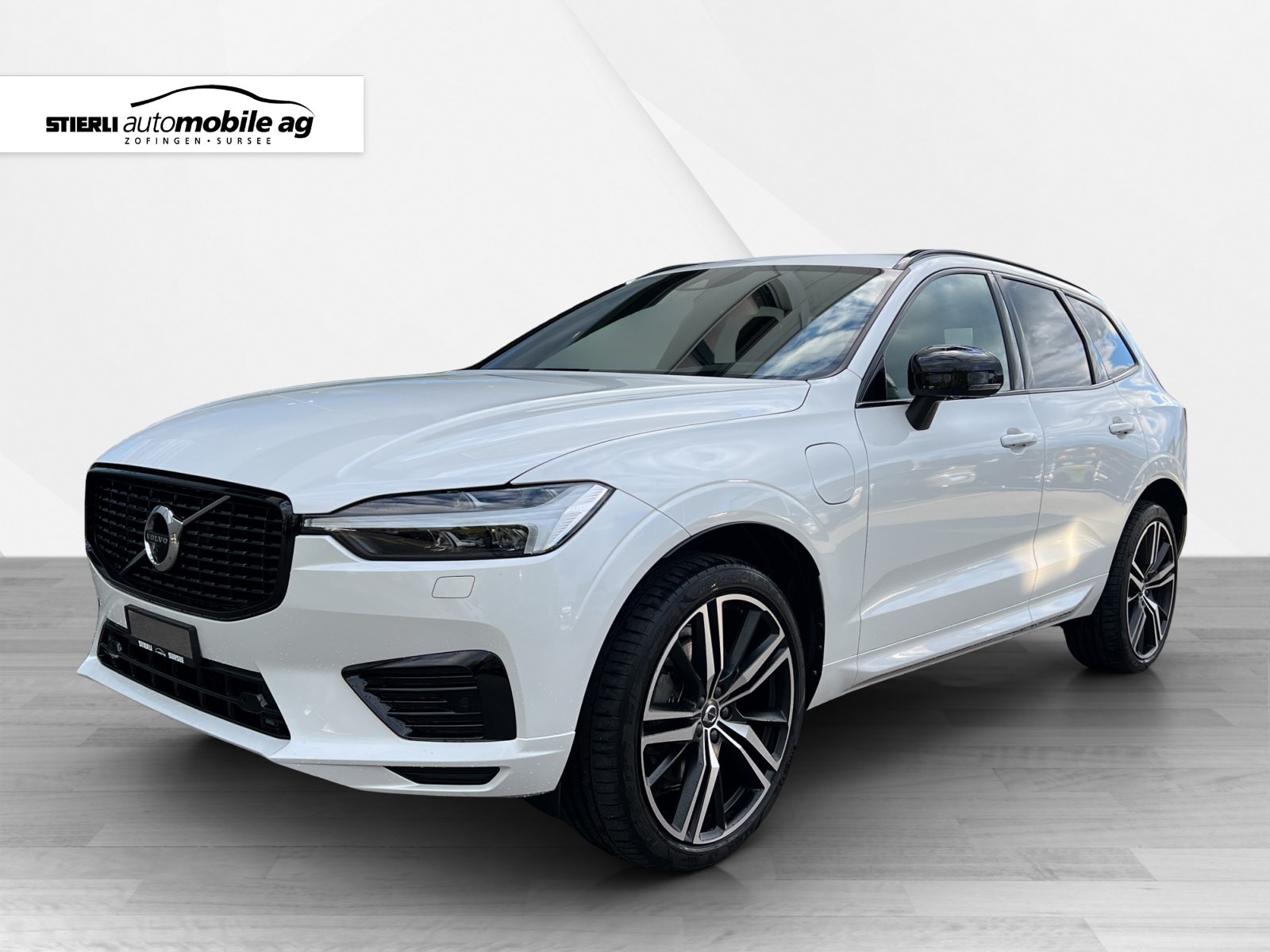 VOLVO XC60 2.0 T6 TE R-Design eAWD