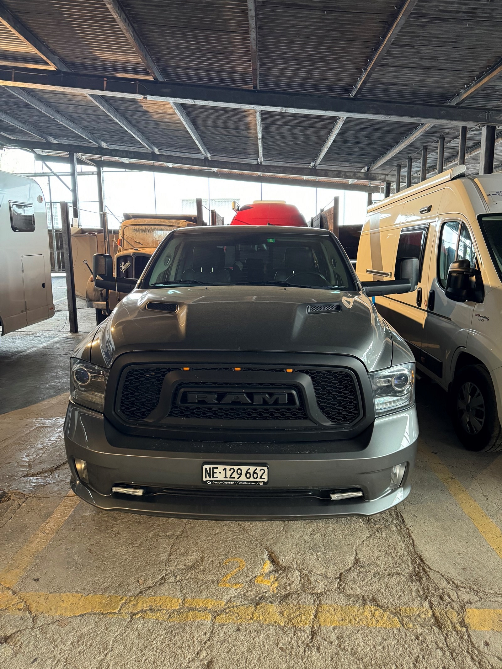 DODGE Ram 1500 10T AHK