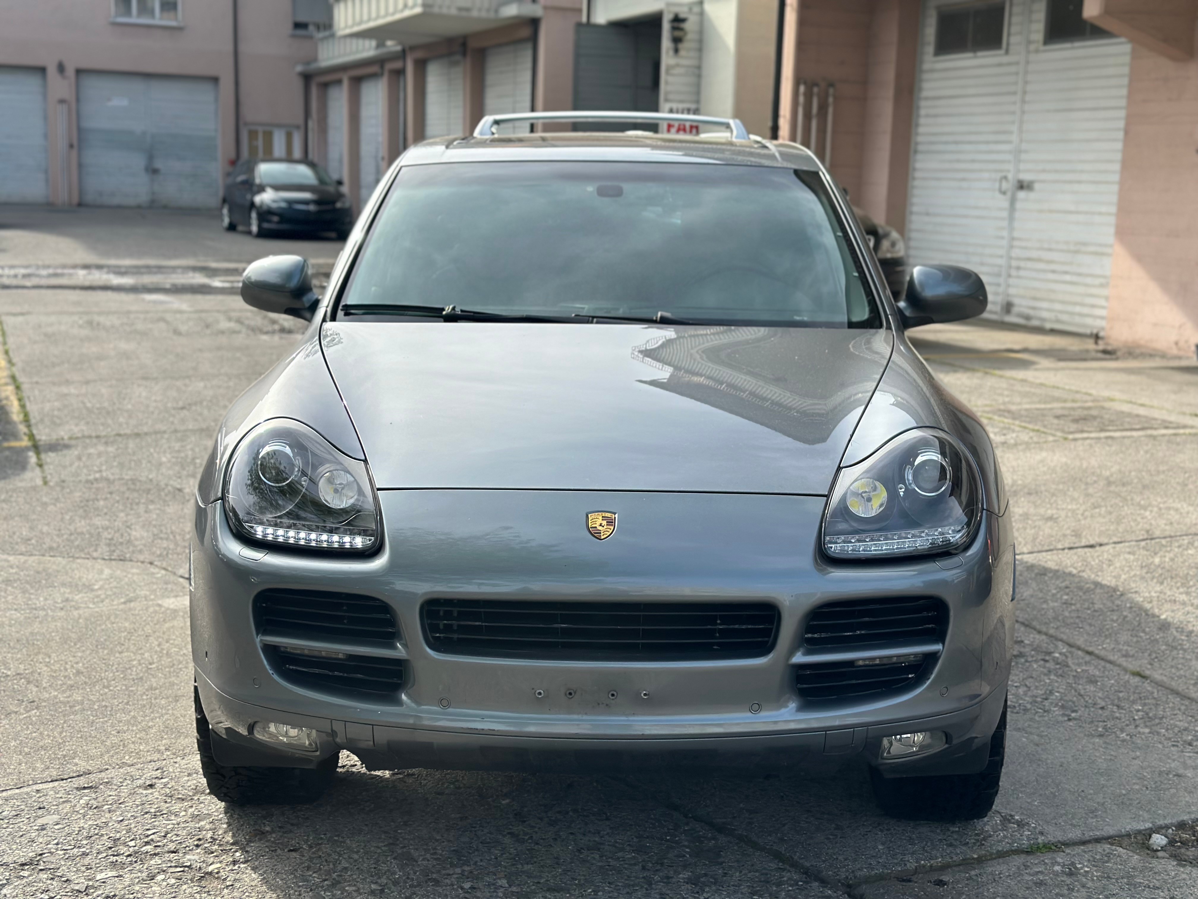 PORSCHE Cayenne S