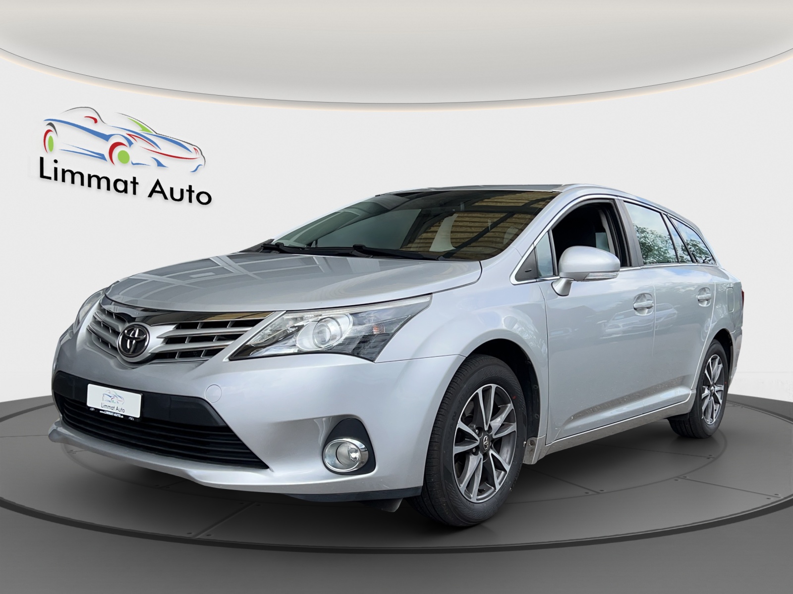 TOYOTA Avensis Sportswagon 2.0D-4D Linea Luna