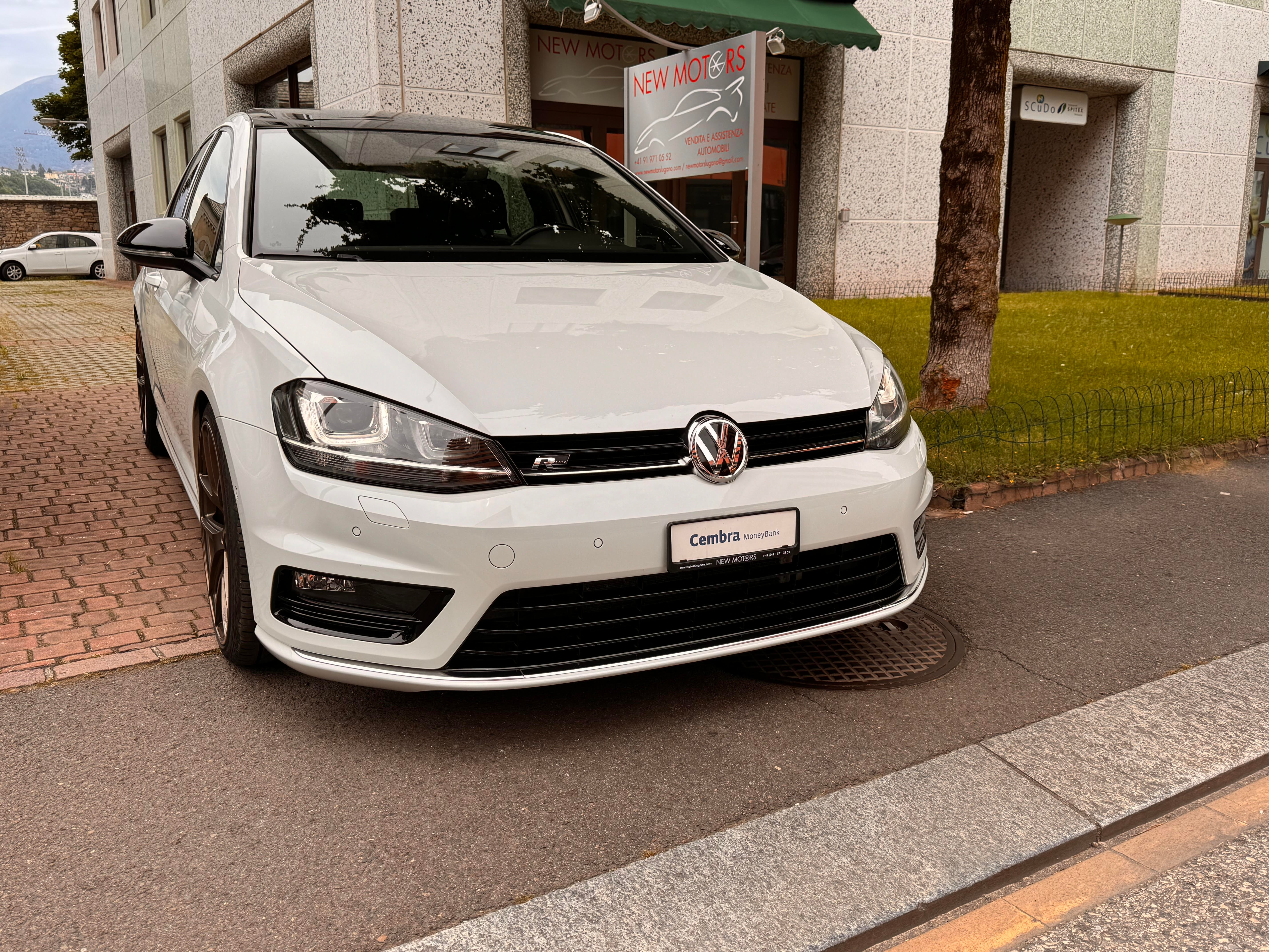 VW Golf 2.0 TDI Allstar R-Line 4Motion