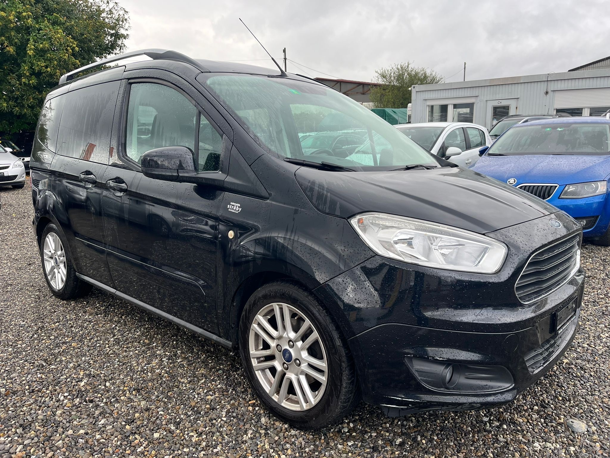 FORD Tourneo Courier 1.0 SCTi Titanium