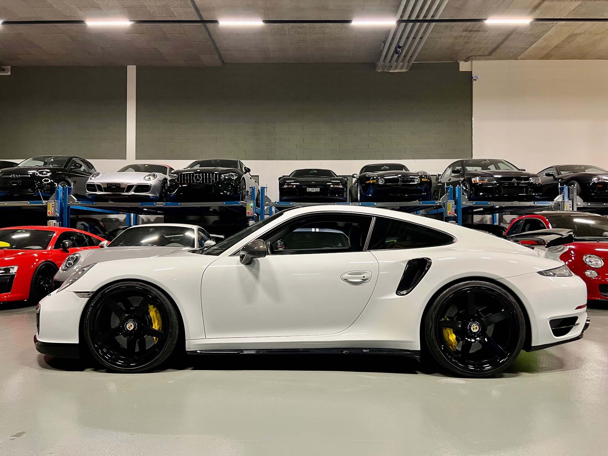 PORSCHE 911 Turbo S PDK *Stage2* 640PS