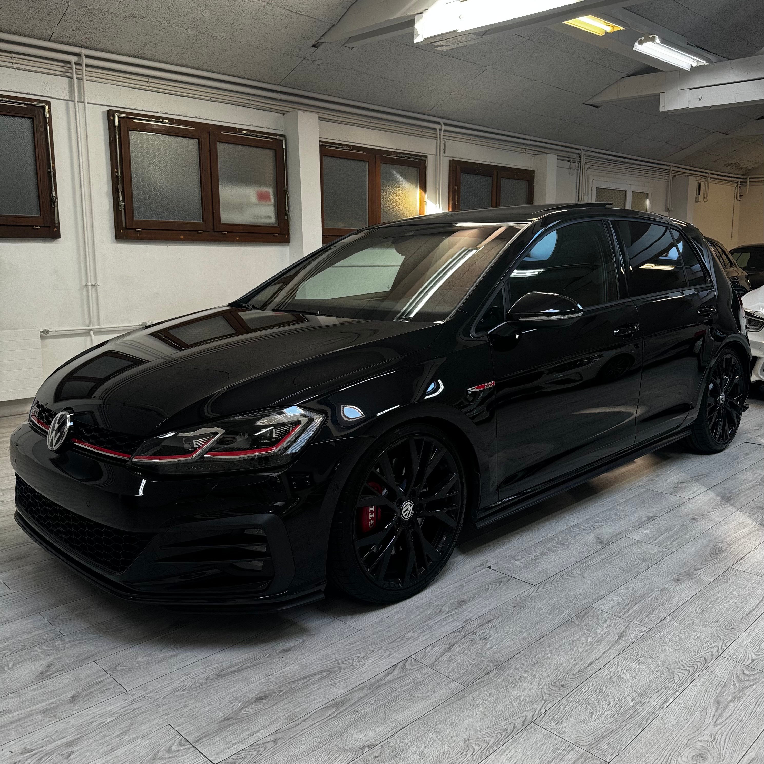 VW Golf 2.0 TSI GTI Performance DSG