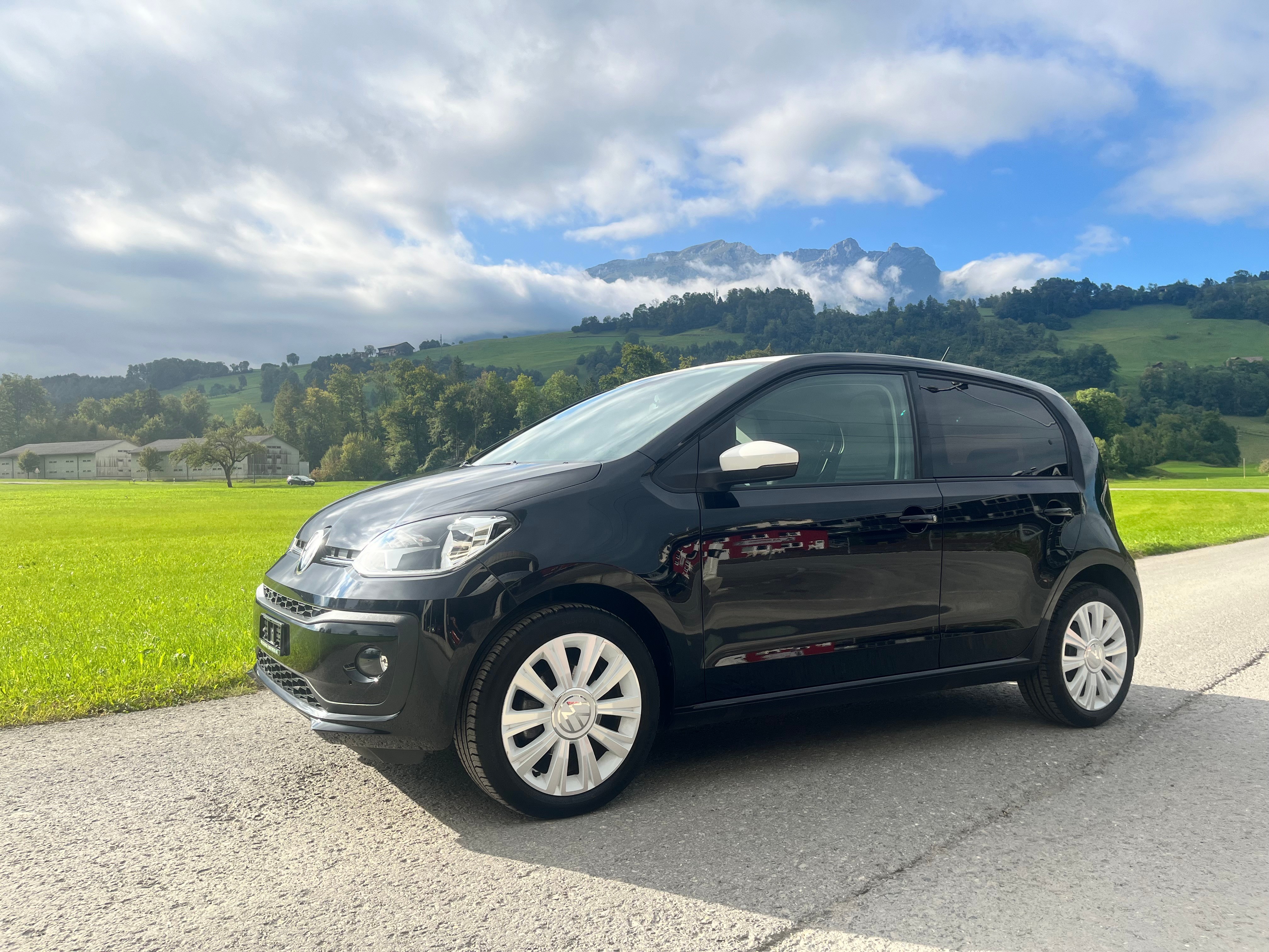 VW Up 1.0 MPI move up *4-Türen + Rückfahrkamera*