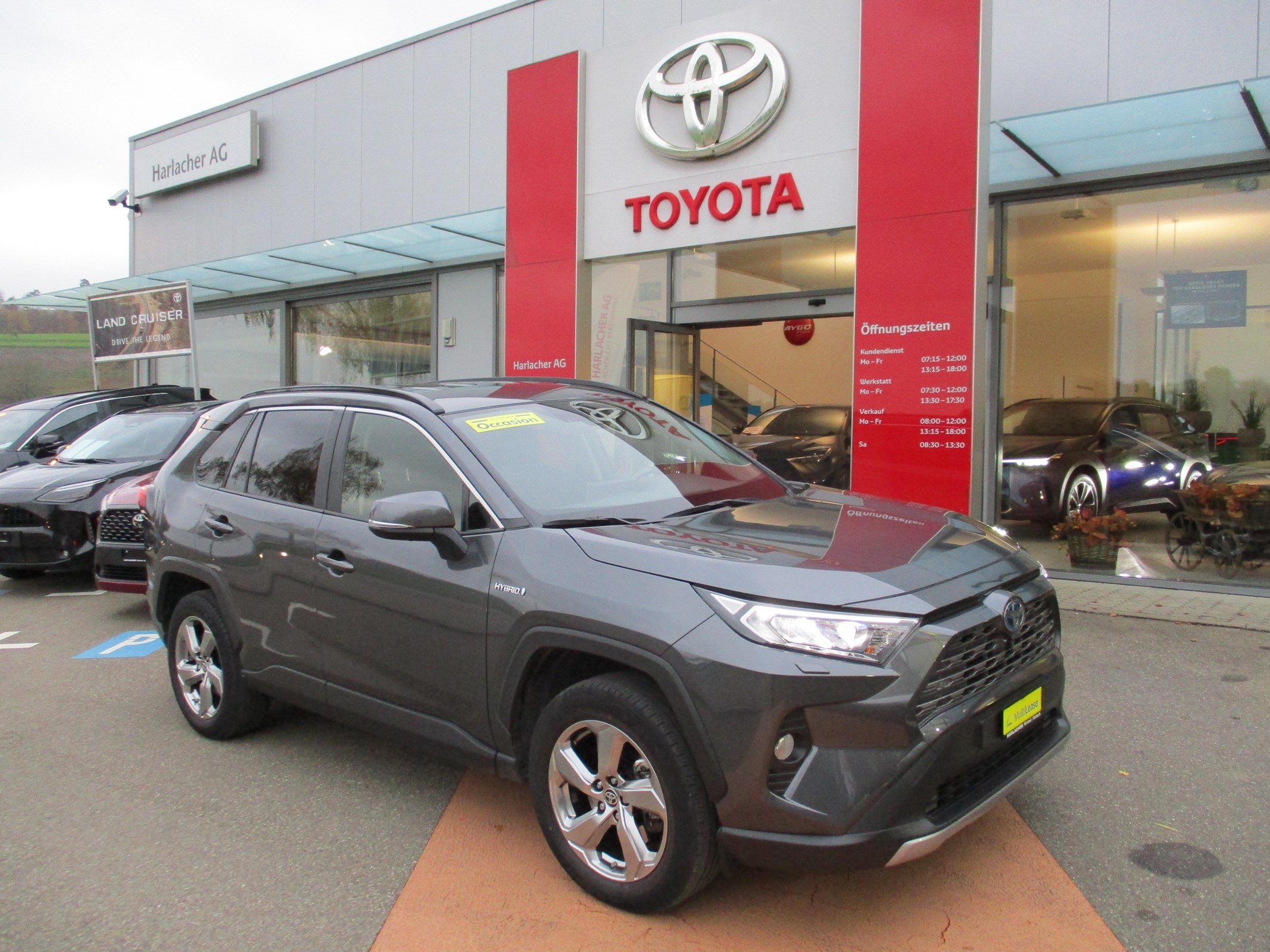 TOYOTA RAV-4 2.5 HSD Trend e-CVT 4WD