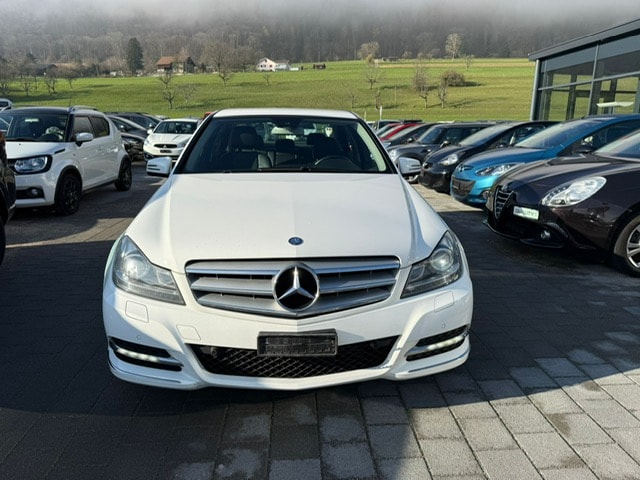 MERCEDES-BENZ C 180 Avantgarde 7G-Tronic