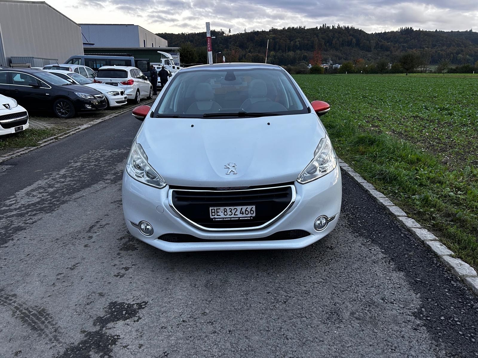 PEUGEOT 208 1.2 VTI Style