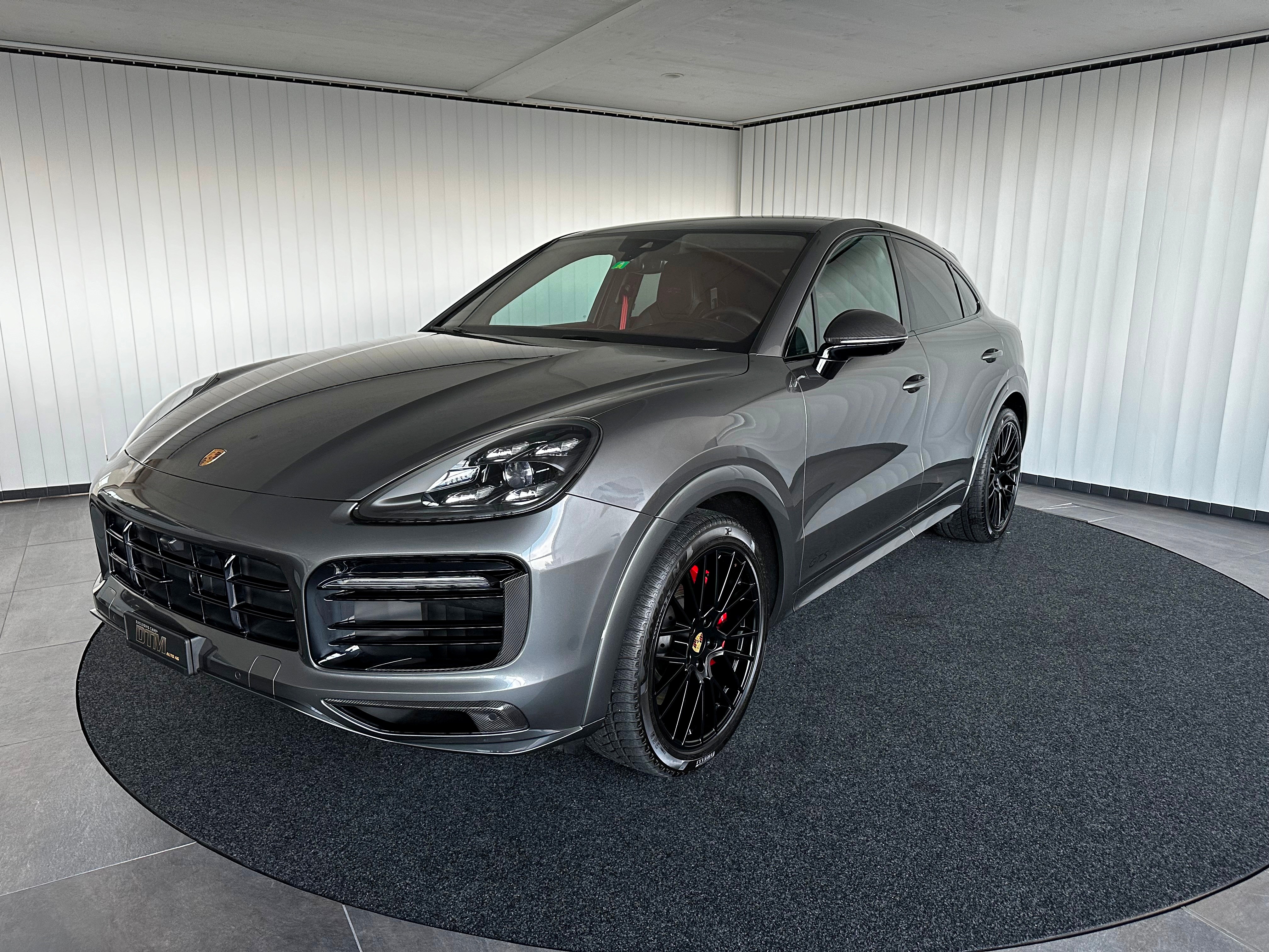 PORSCHE Cayenne GTS Coupé