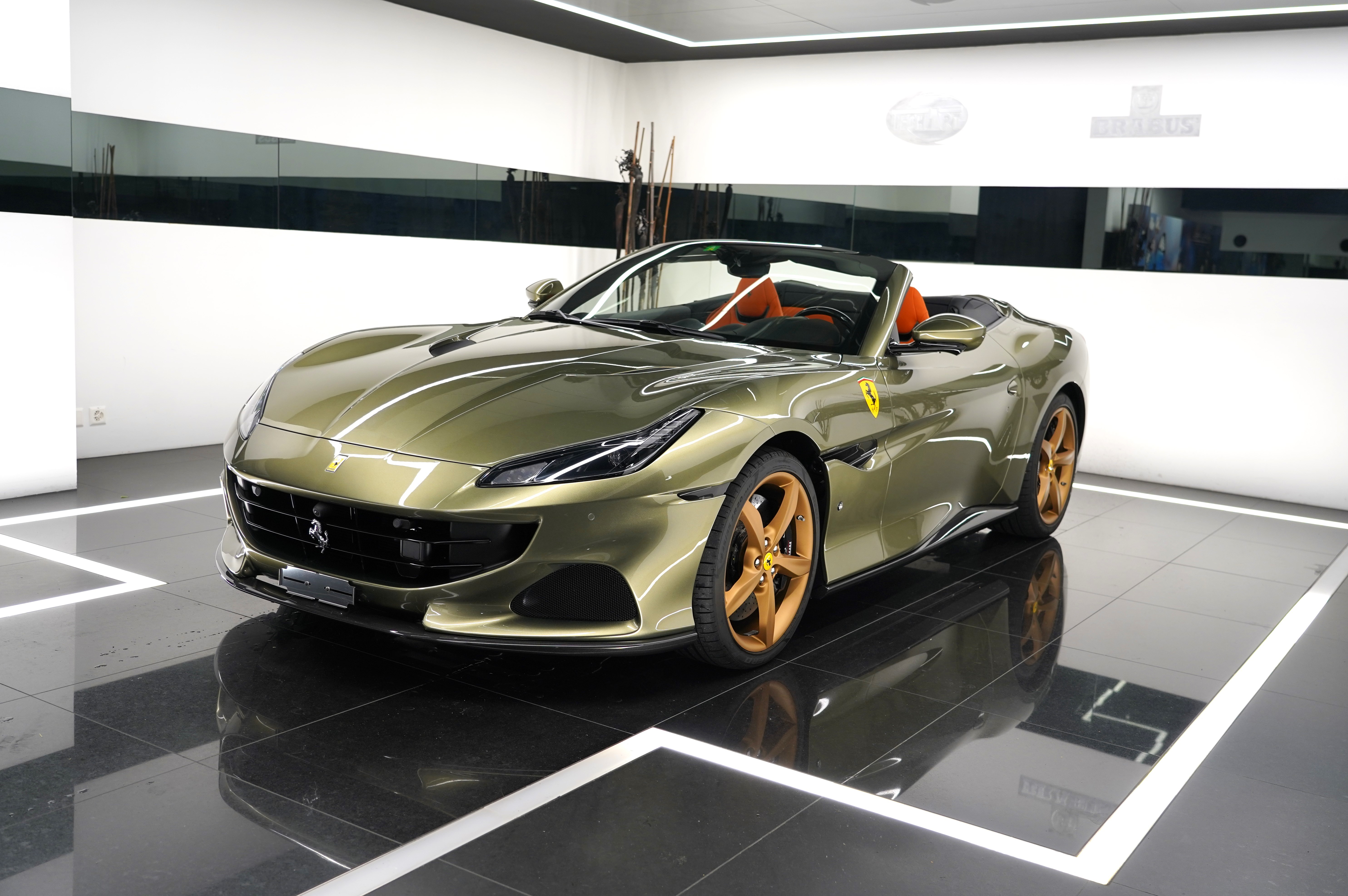 FERRARI Portofino M