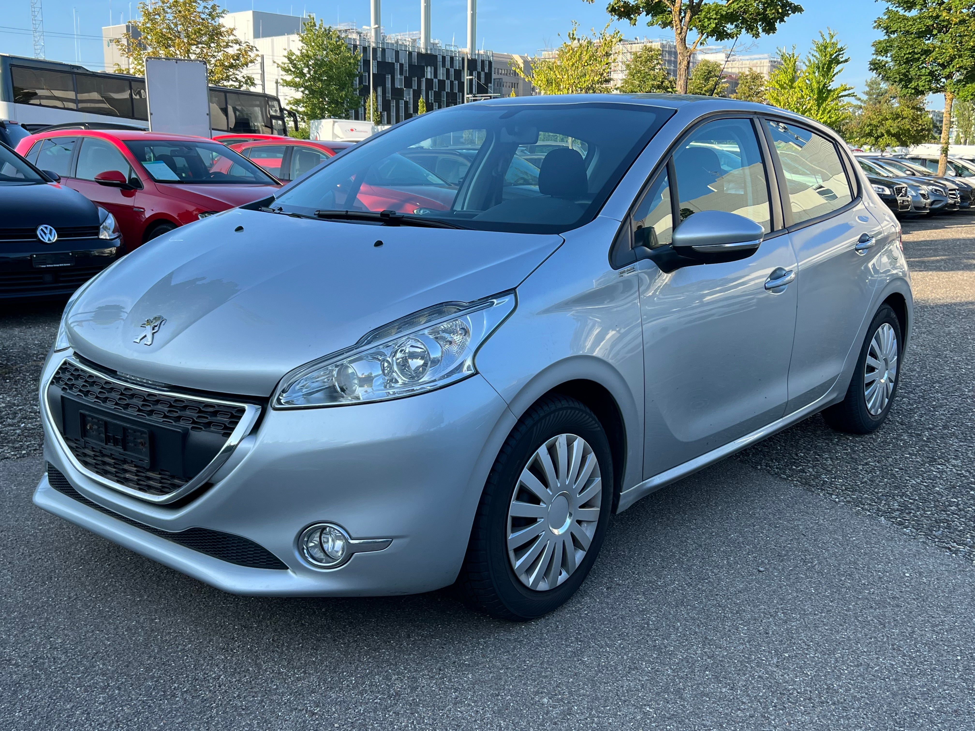 PEUGEOT 208 1.2 VTI Active