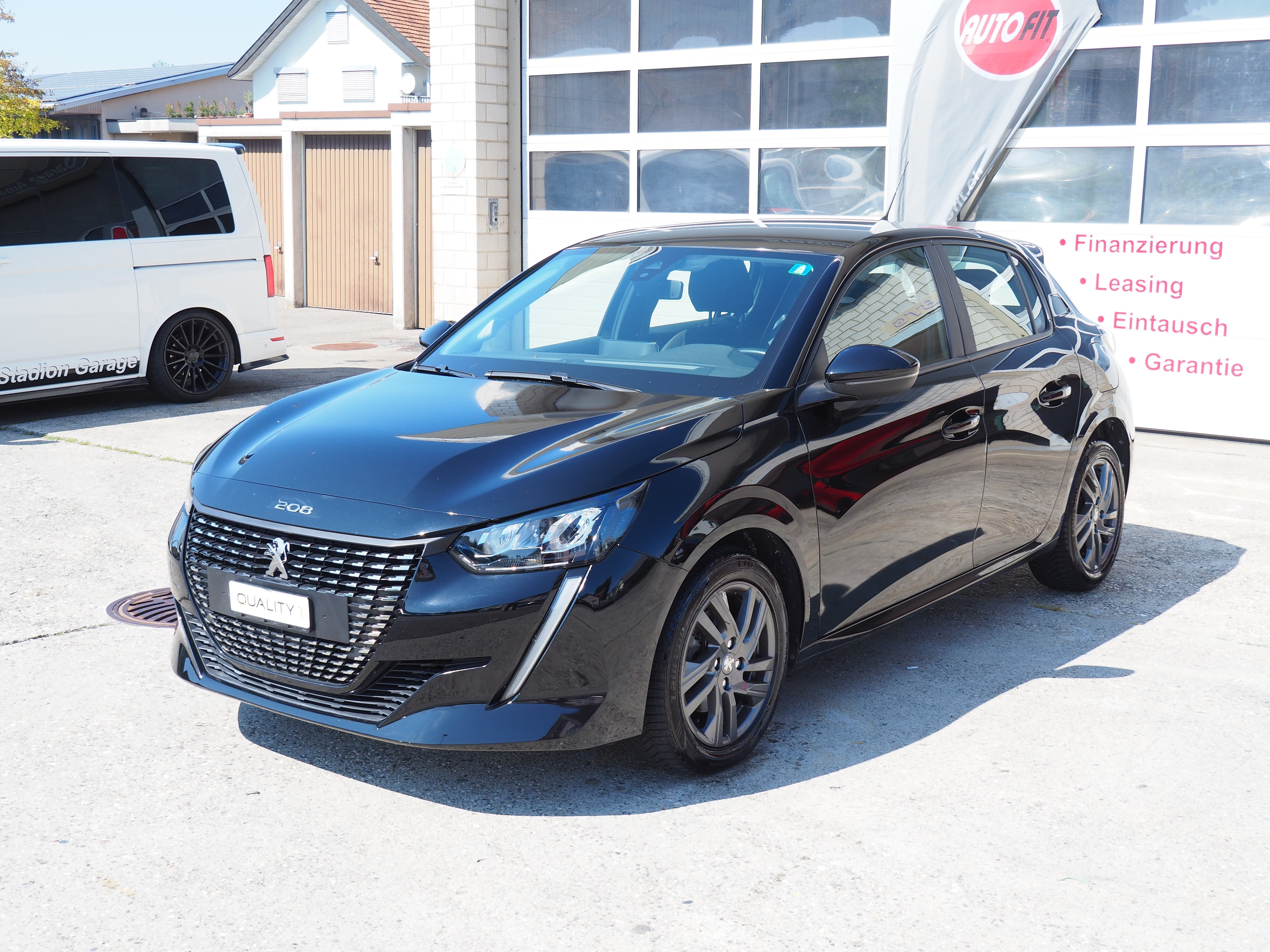 PEUGEOT 208 1.2 PureTech GT Pack EAT8