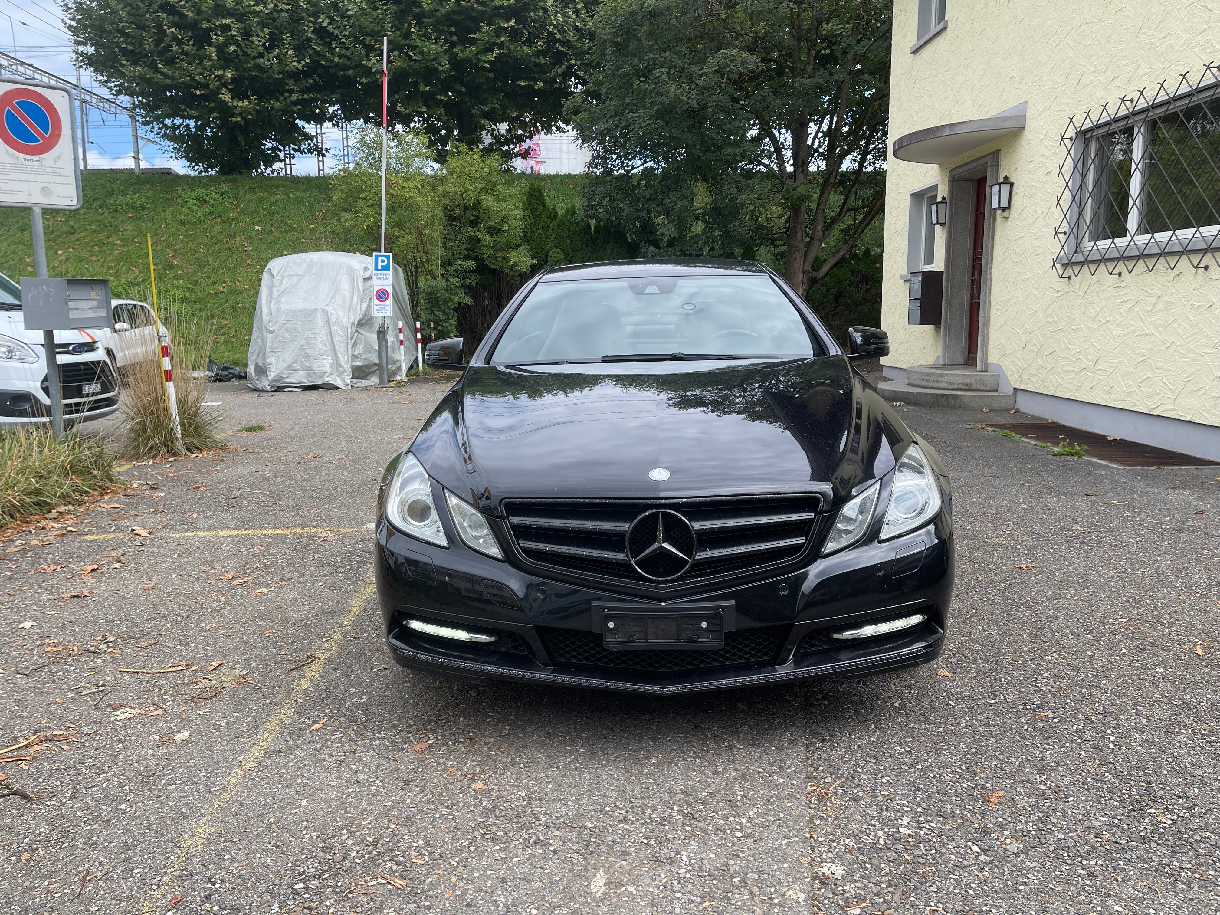 MERCEDES-BENZ E 220 CDI BlueEfficiency