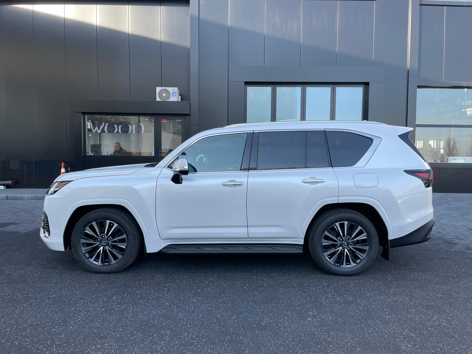 LEXUS LX 500d 300ps