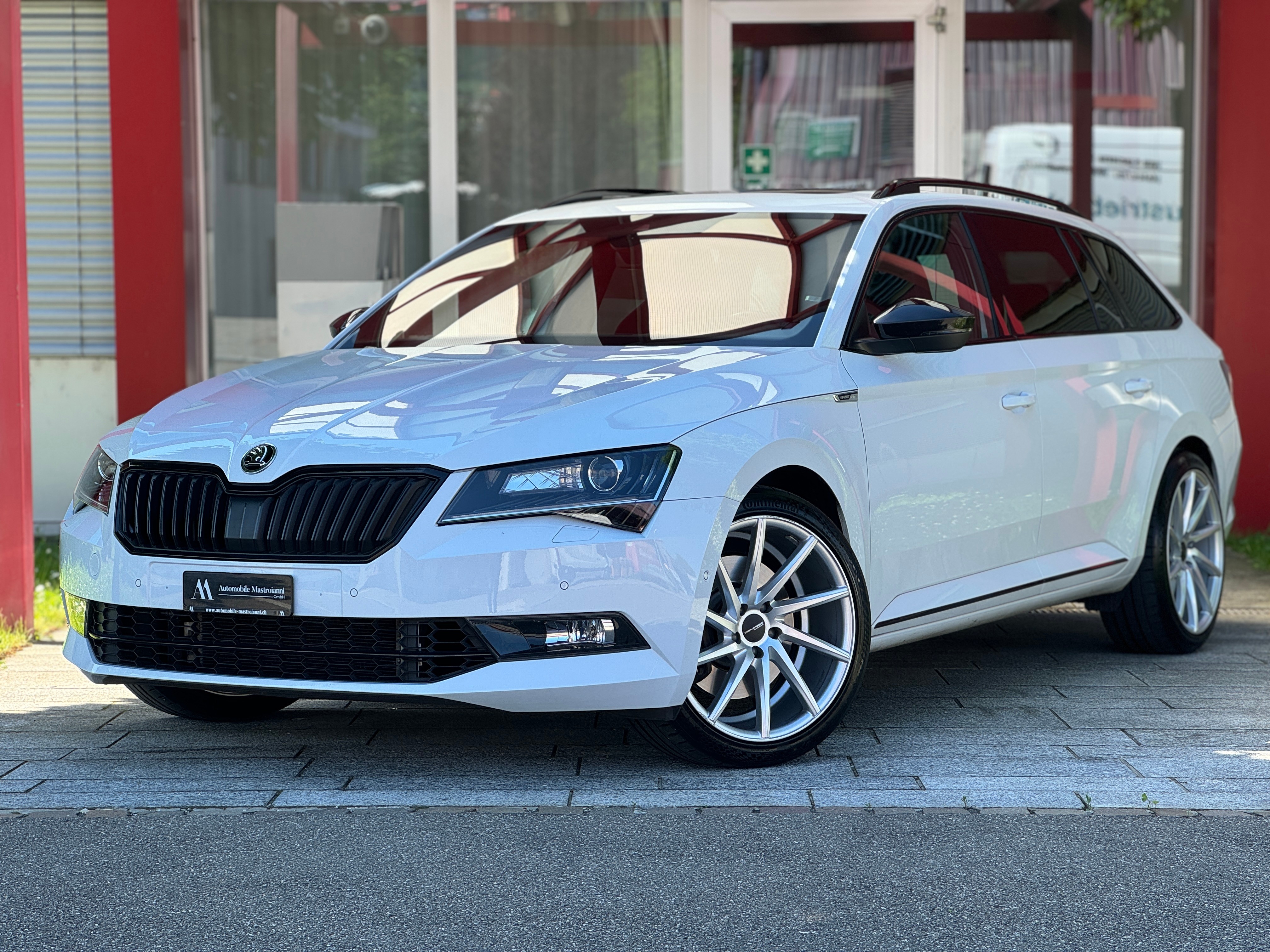 SKODA Superb Combi 2.0 TSI SportLine+ DSG 4x4