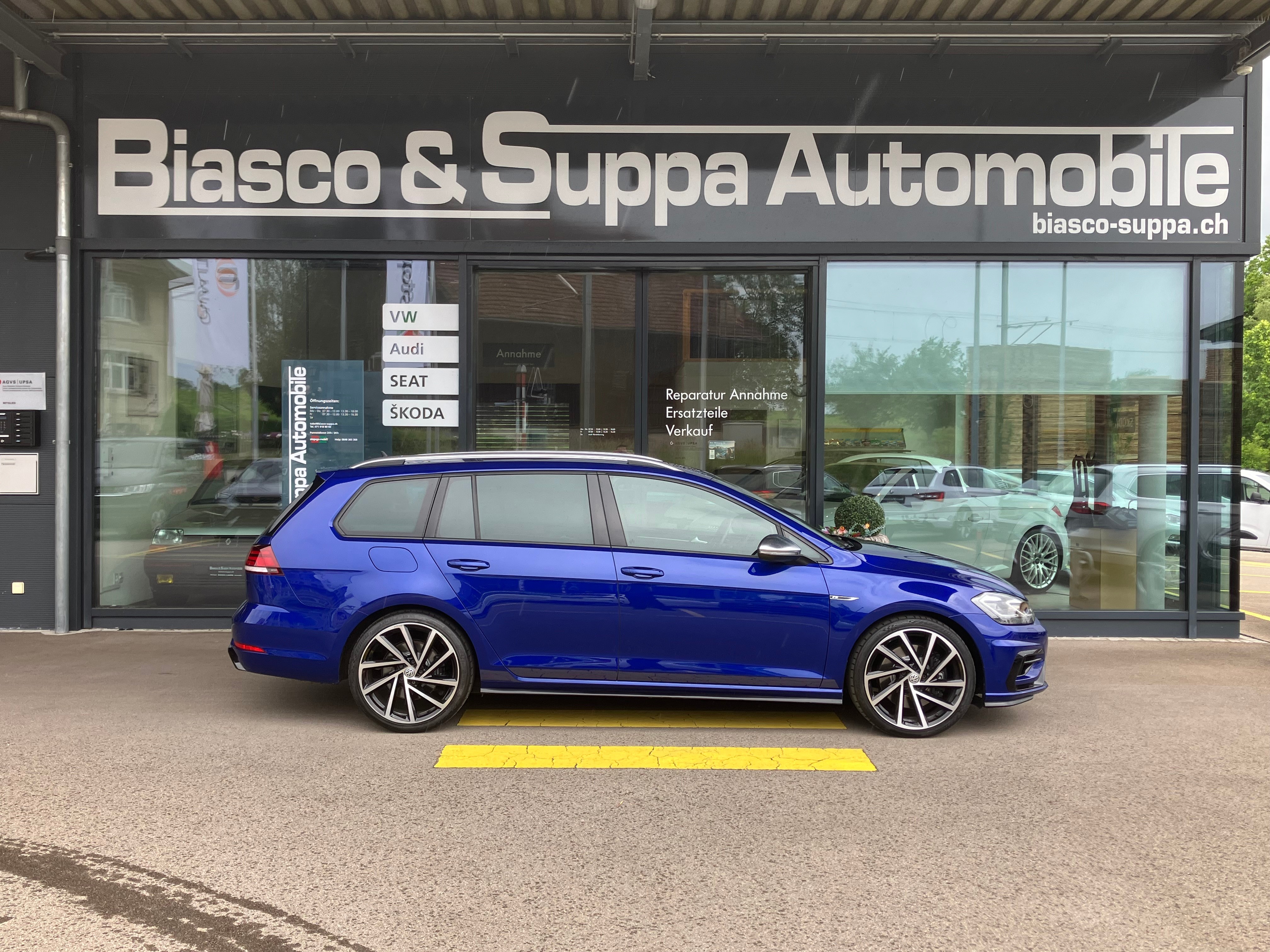 VW Golf Variant 2.0 TSI R 4Motion DSG