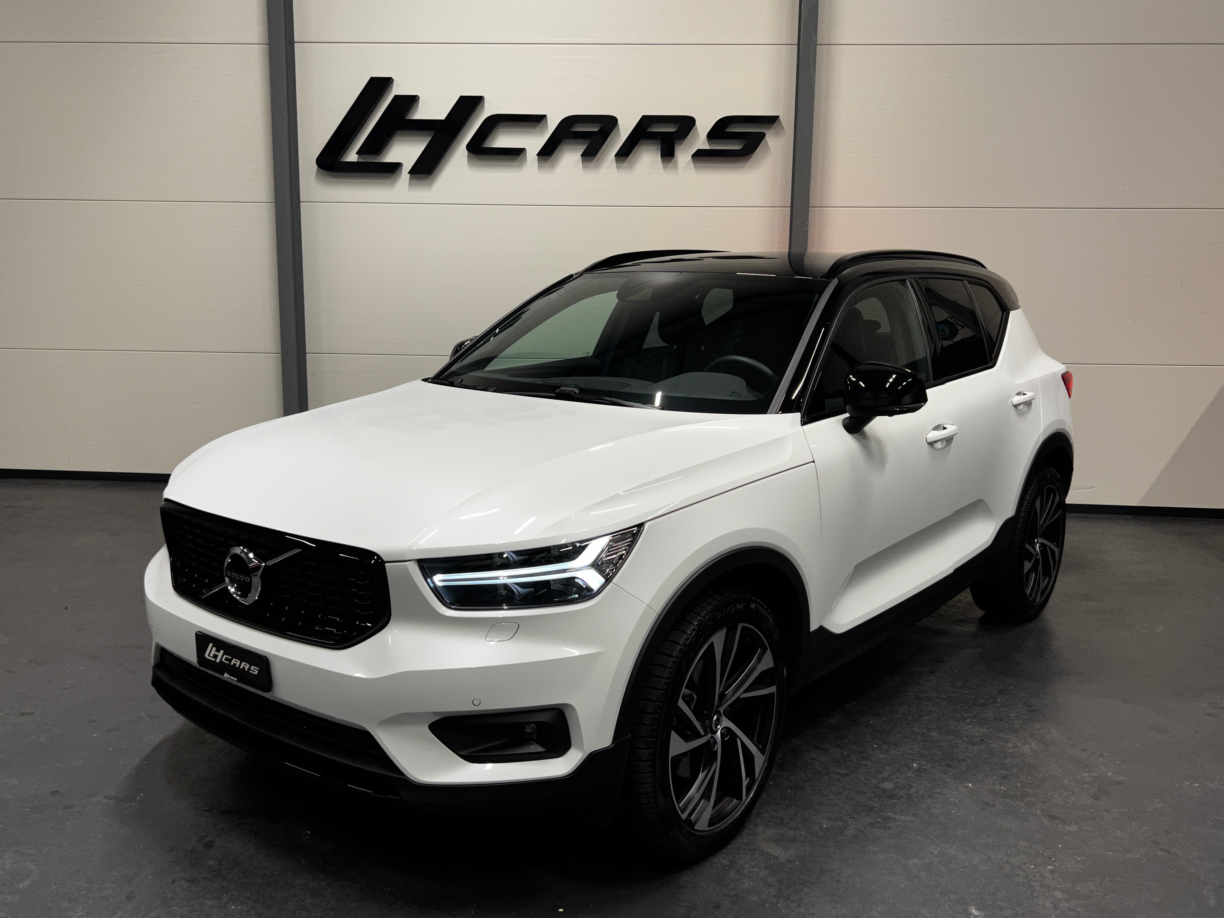 VOLVO XC40 B5 B AWD R-Design