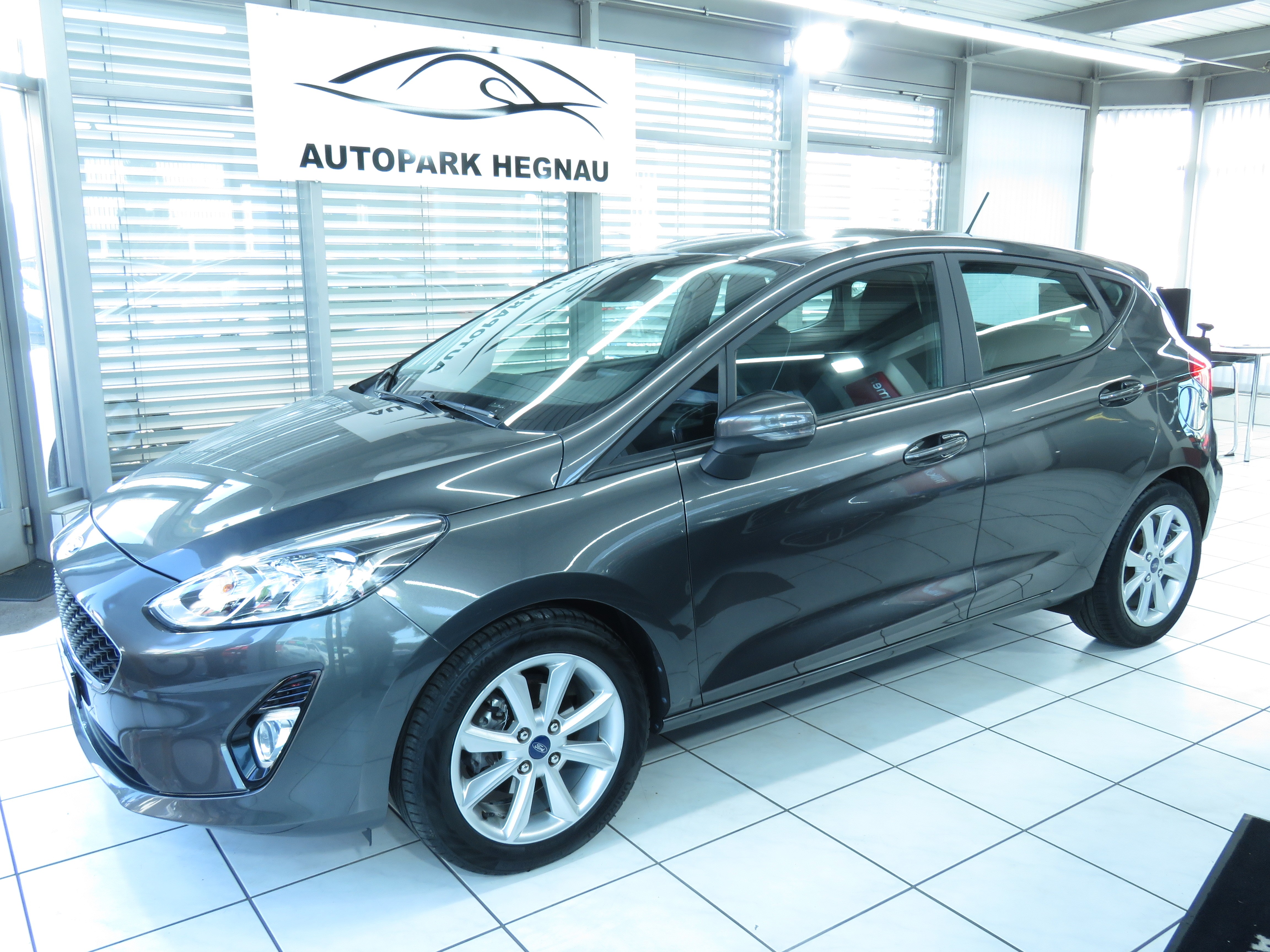 FORD Fiesta 1.0 SCTi Vignale Black