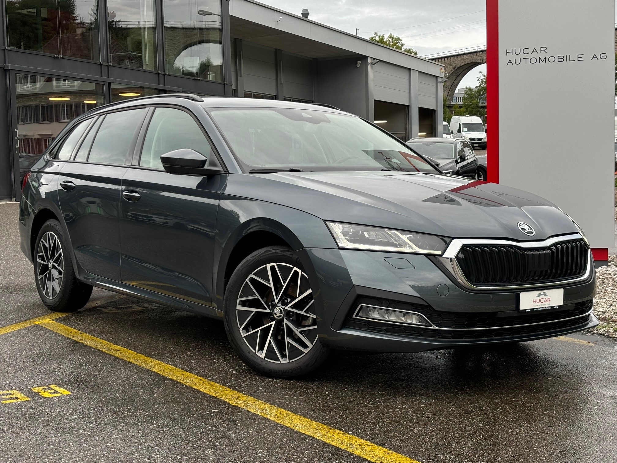 SKODA Octavia Combi 2.0 TDI DSG Style