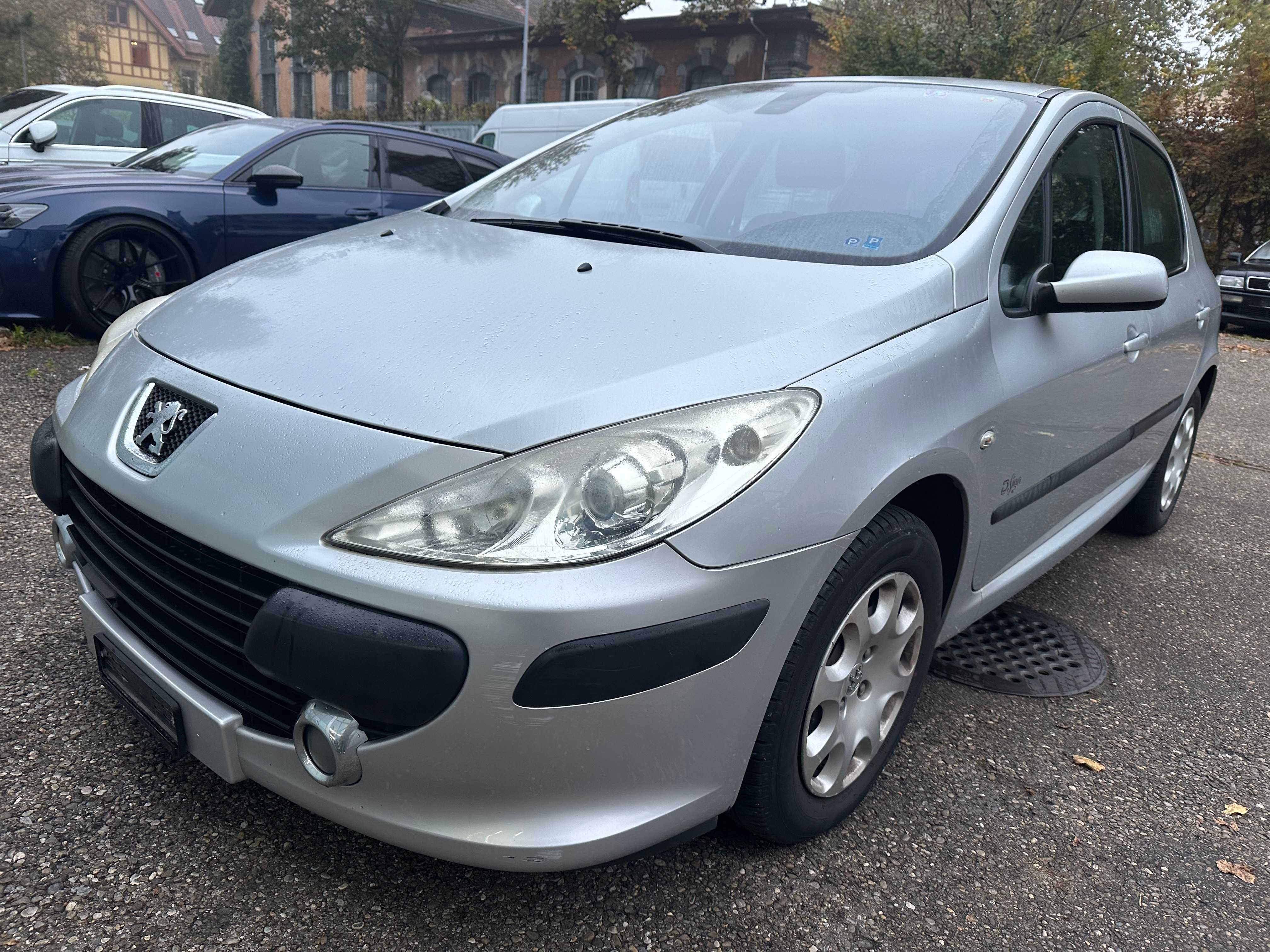 PEUGEOT 307 2.0 16V Platinum Edition