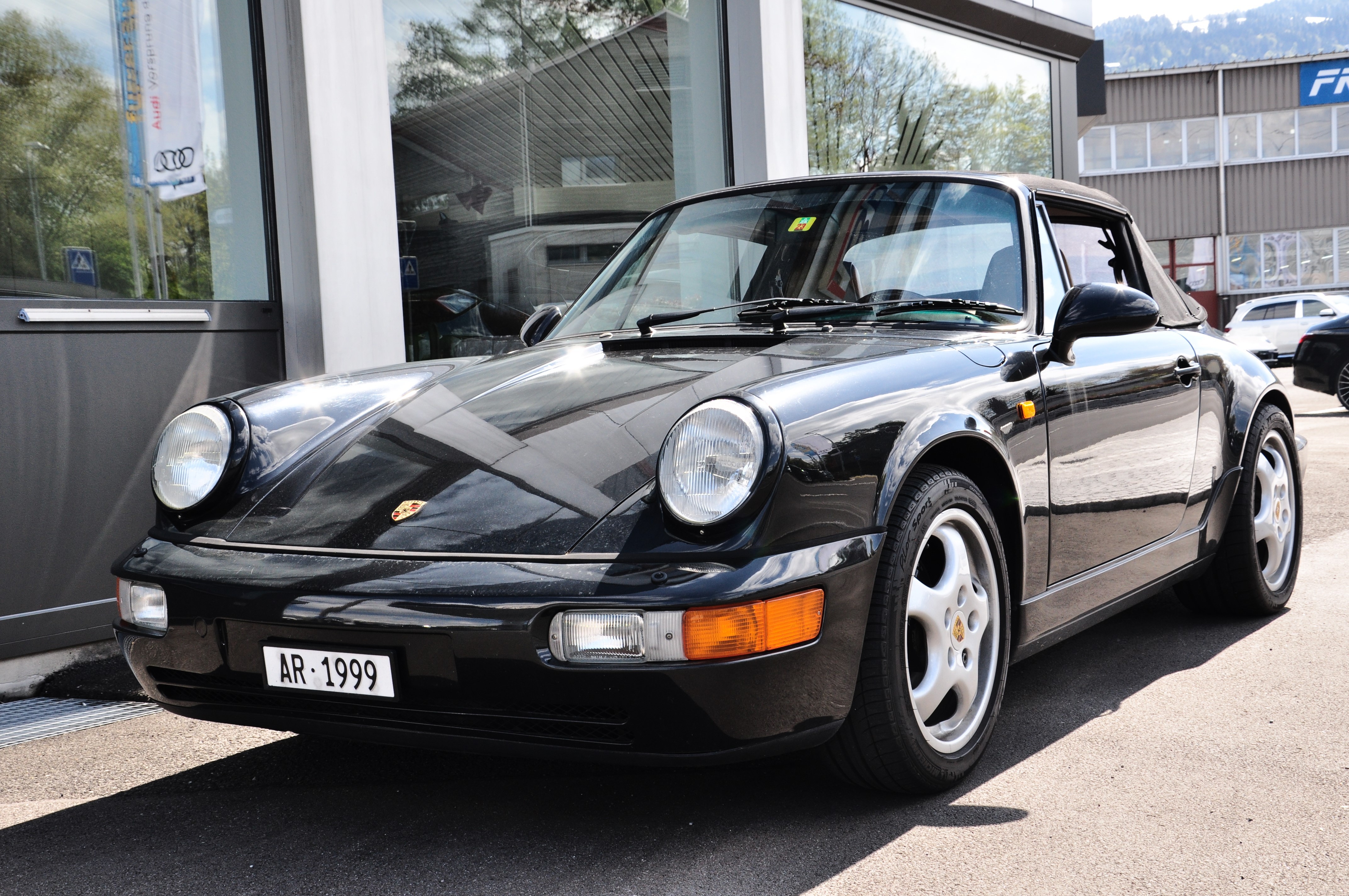 PORSCHE 911 Carrera 2 Cabrio