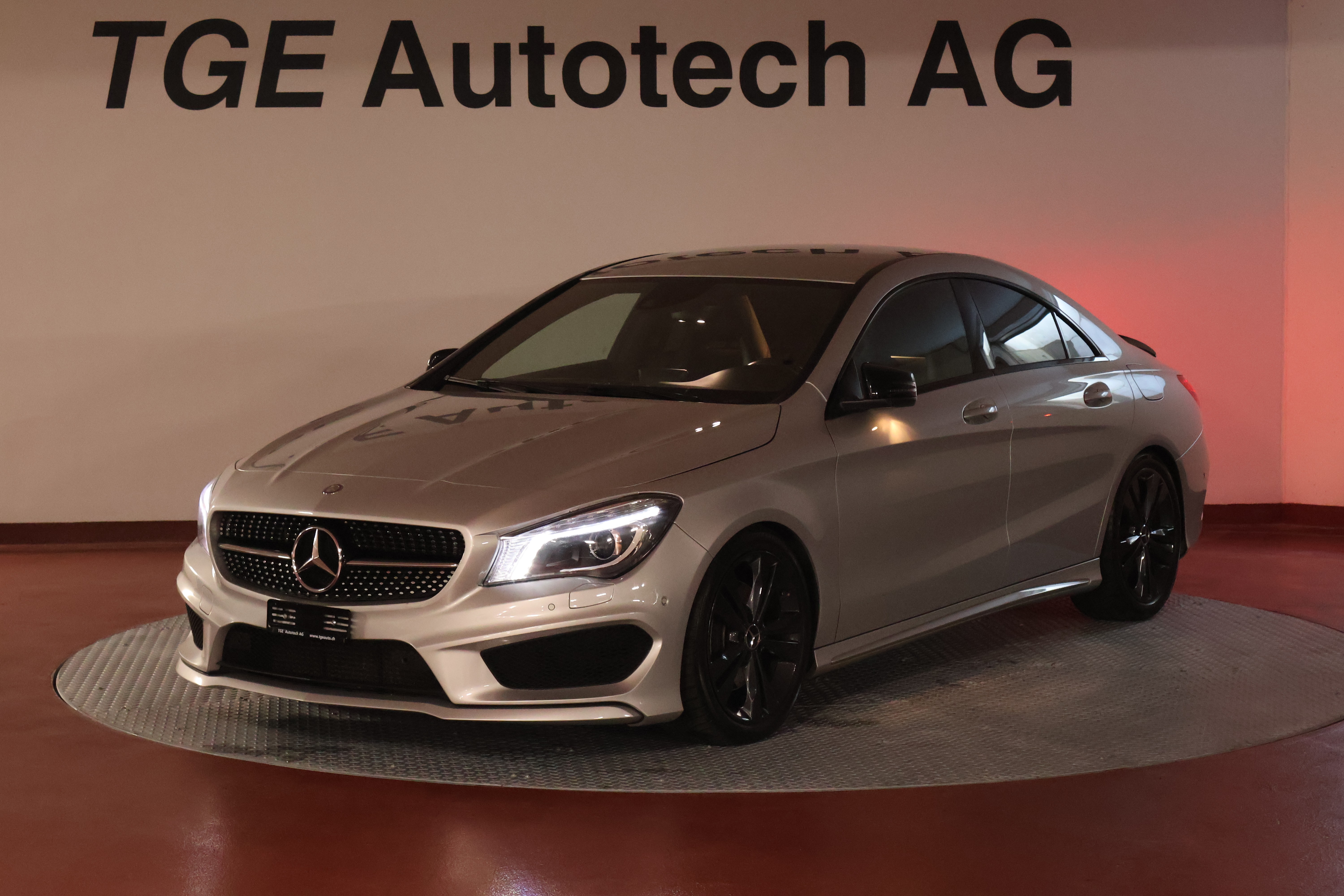 MERCEDES-BENZ CLA 250 AMG Line 7G-DCT