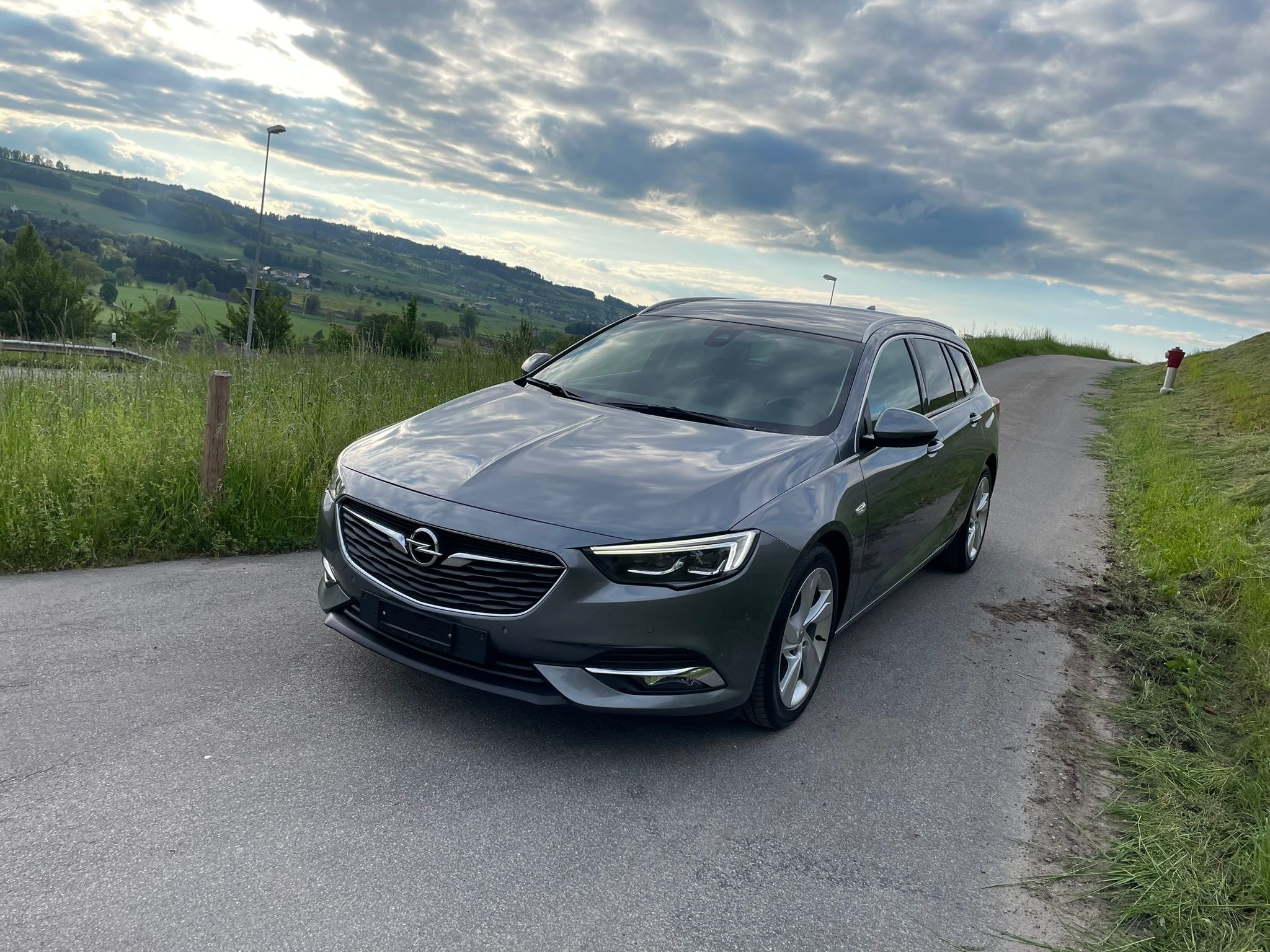 OPEL Insignia 1.5 T Sports Tourer Exclusive Automatic