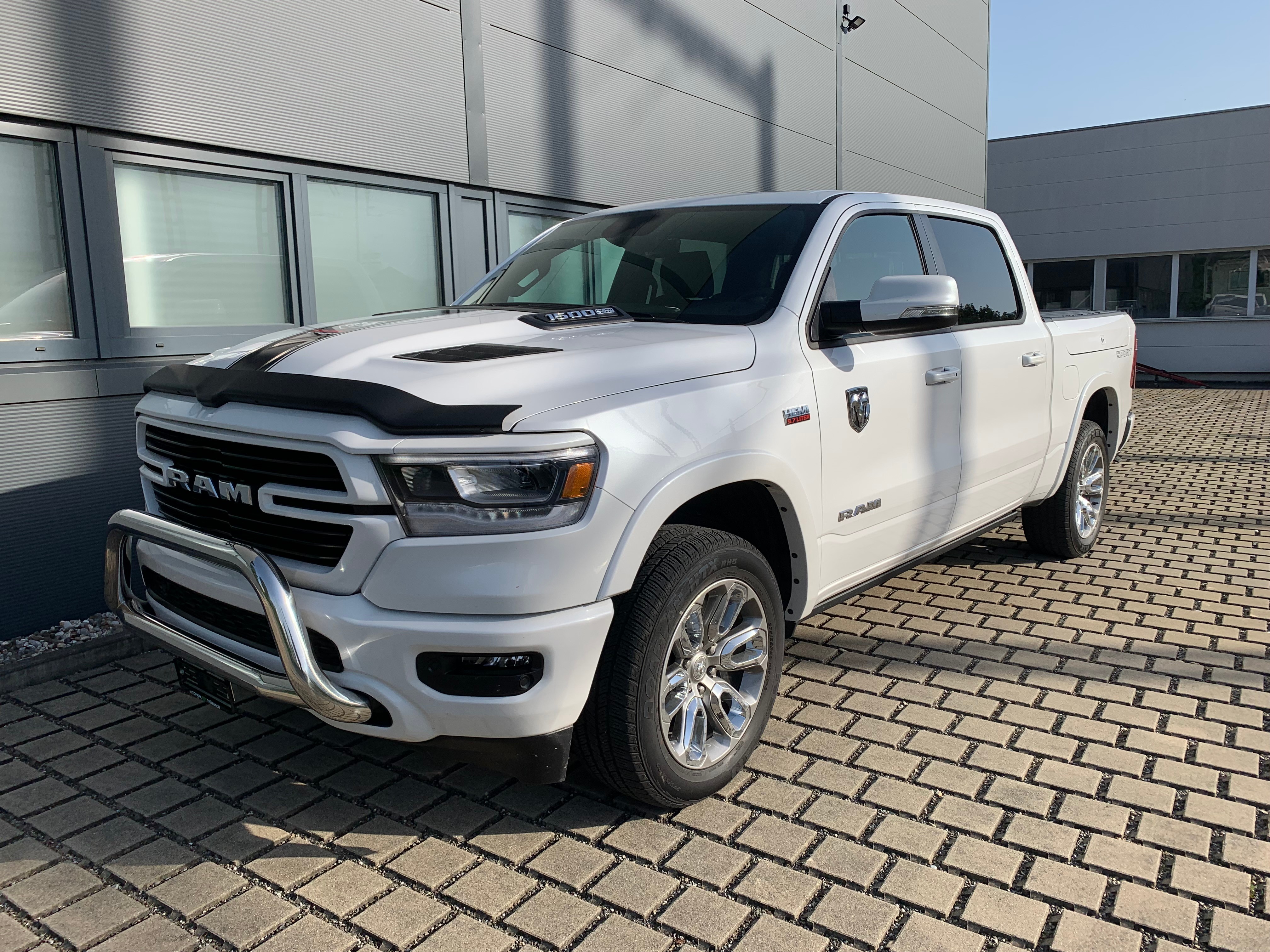 DODGE Ram 1500 Laramie Sport 5.7 Crew Cab