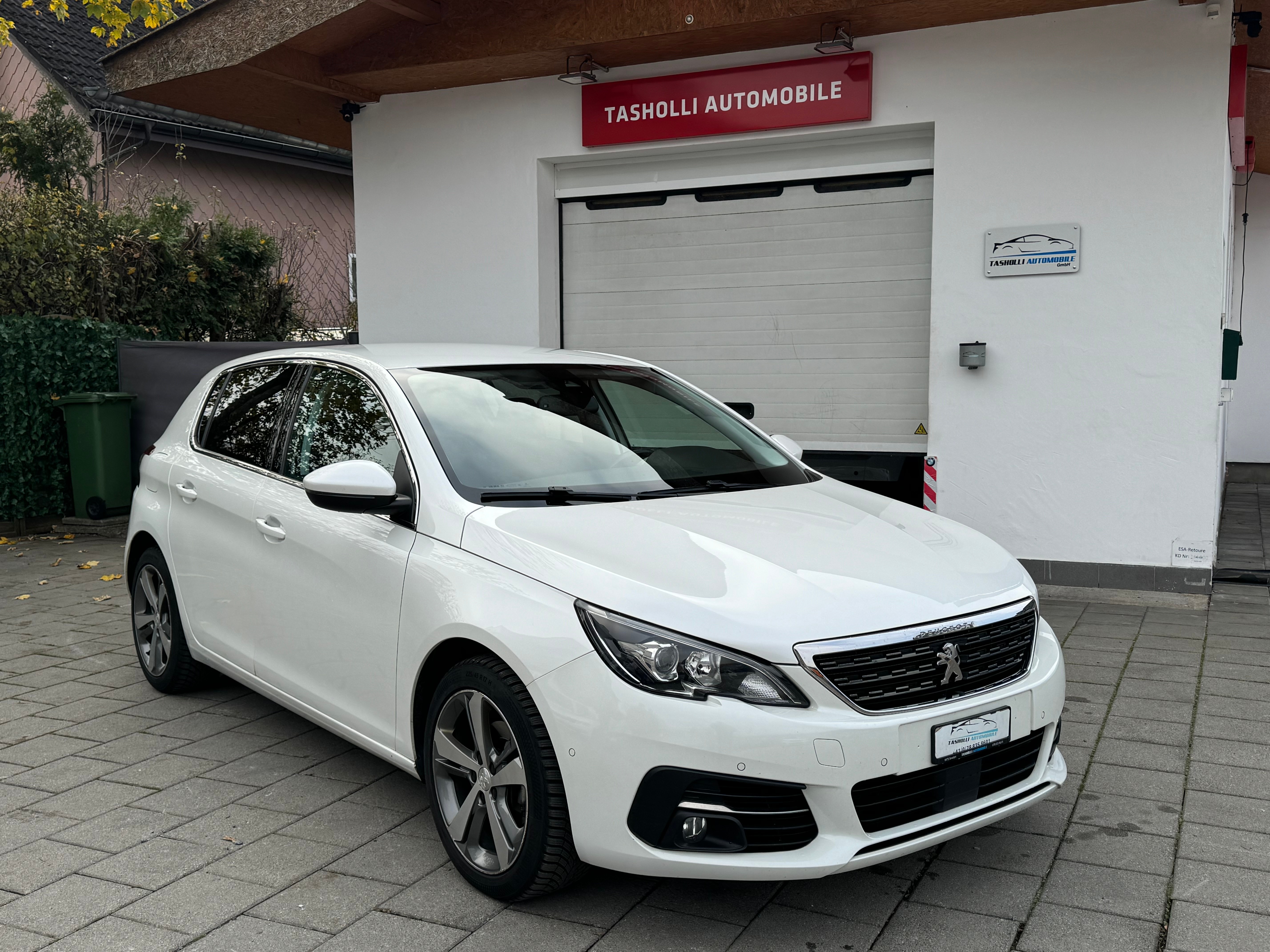 PEUGEOT 308 1.2 Pure Tech Style EAT8