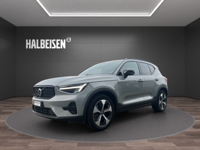 VOLVO XC40 2.0 B3 MH Plus Dark