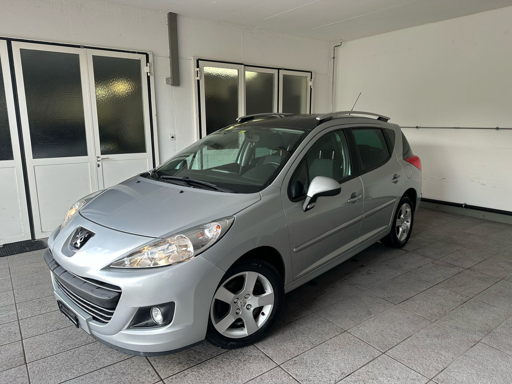 PEUGEOT 207 SW 1.6 16V Sport