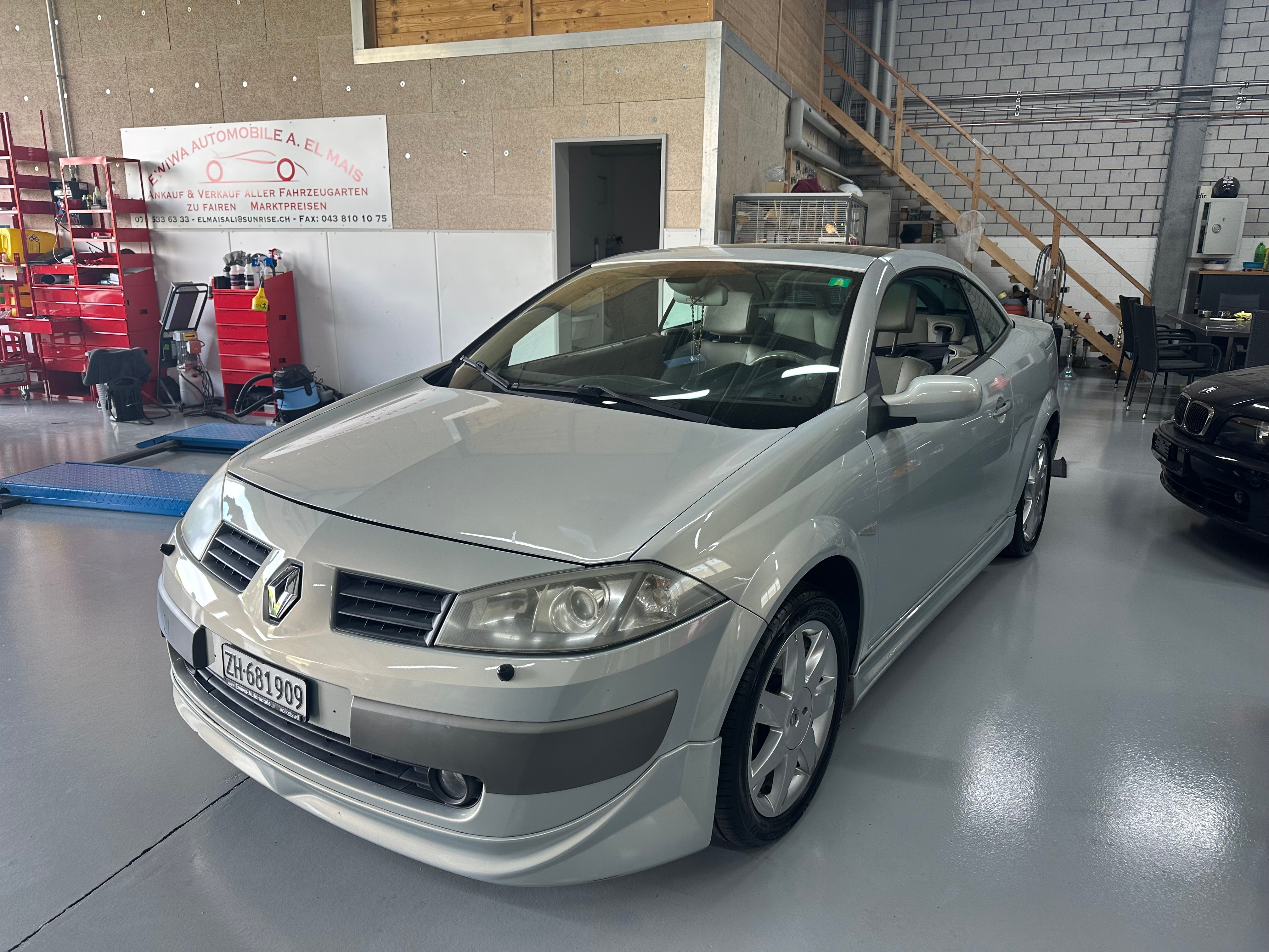 RENAULT Mégane C-C 2.0 16V Dynamique Confort